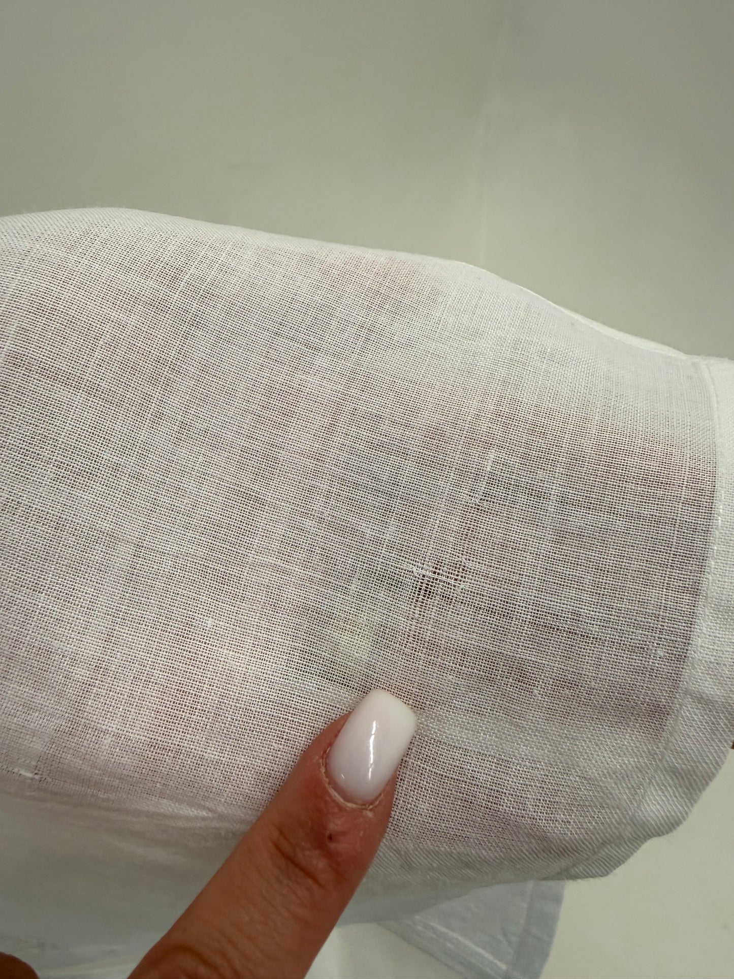 Top din moale excepțional cu broderie manuală delicată reglabil la spate