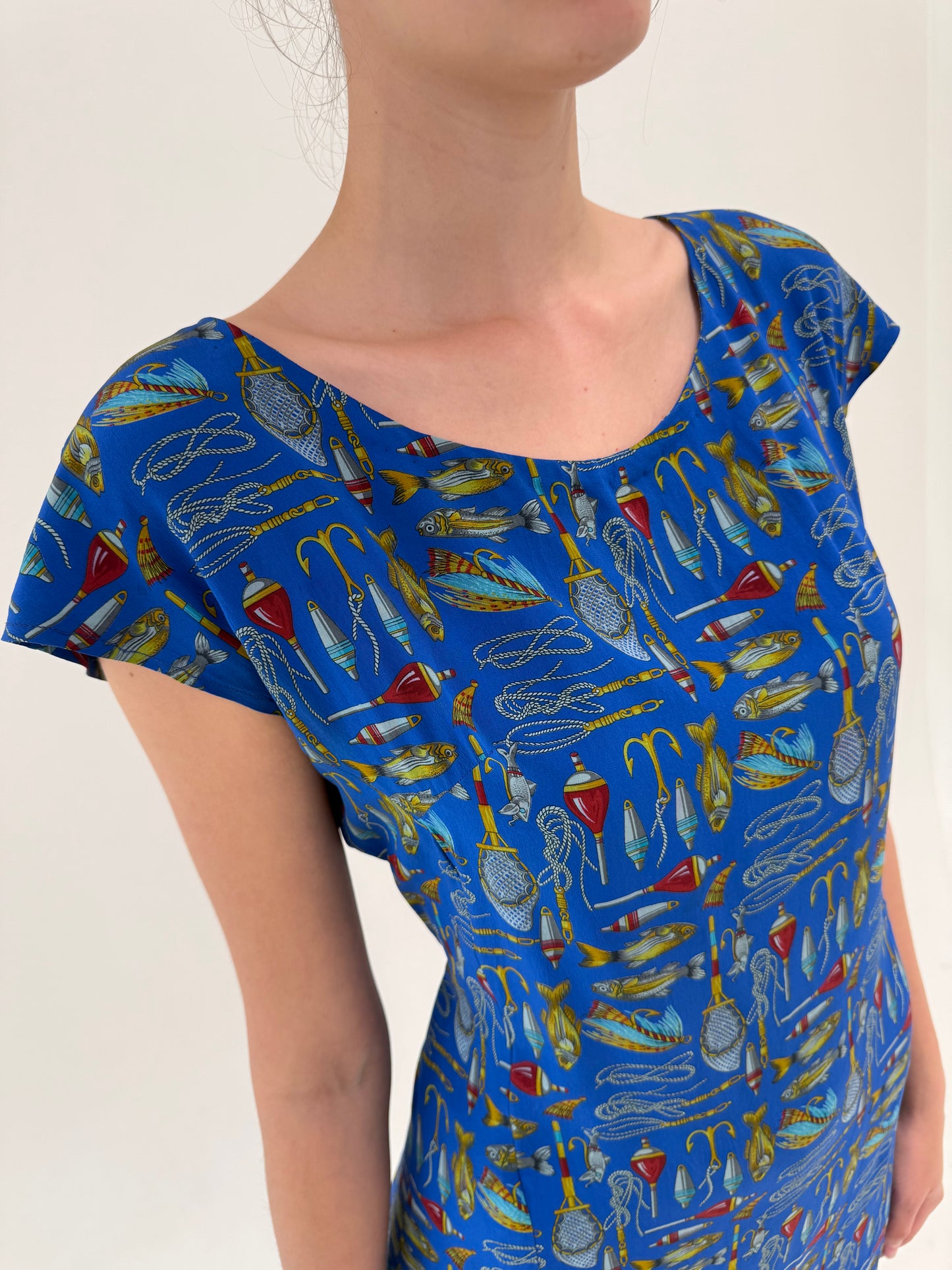 Rochie vintage albastru regal și print din mătase naturală cu mânecă ușor căzută