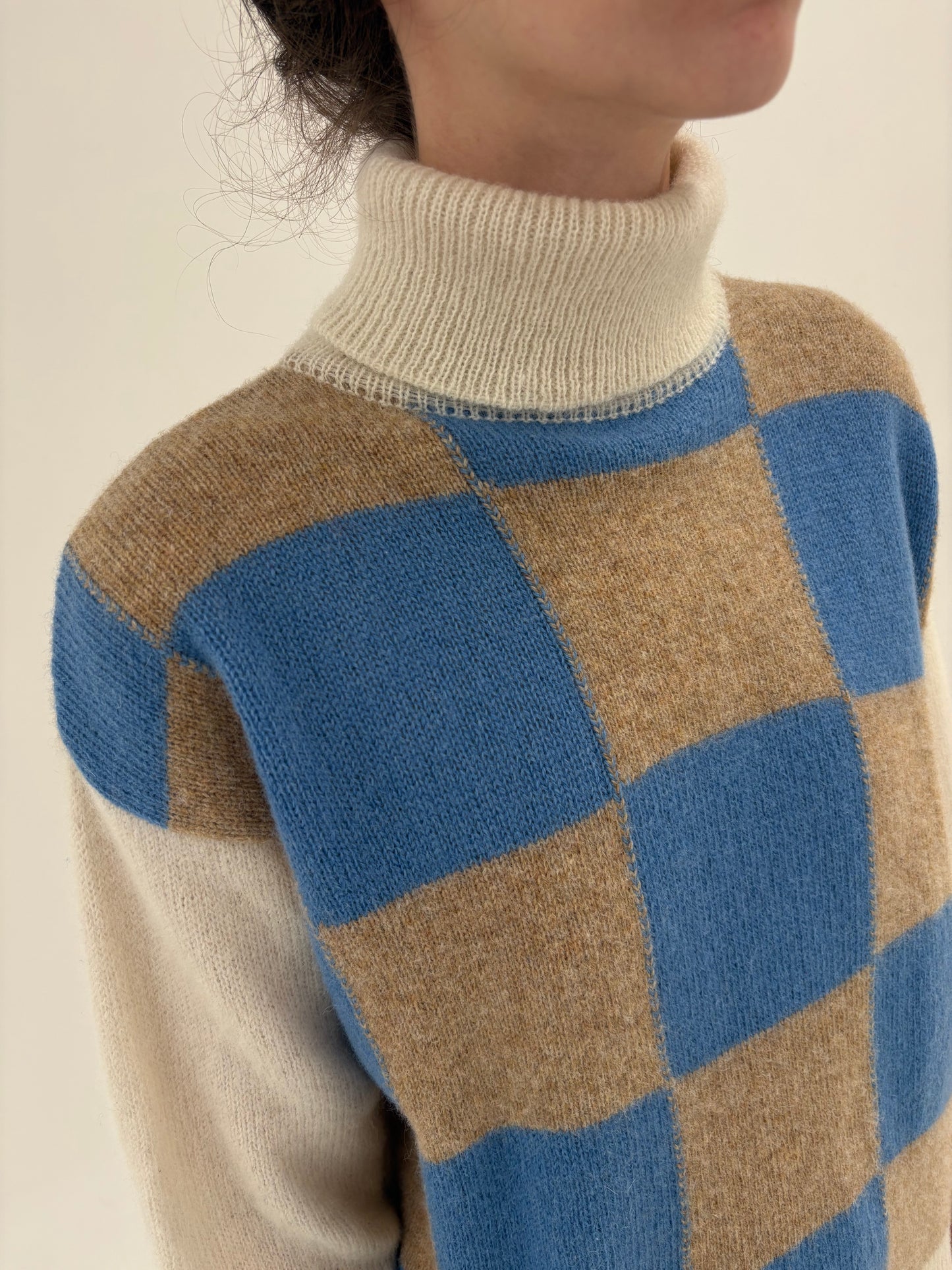 Maleta vintage din gama Max Mara din lana groasă Shetland