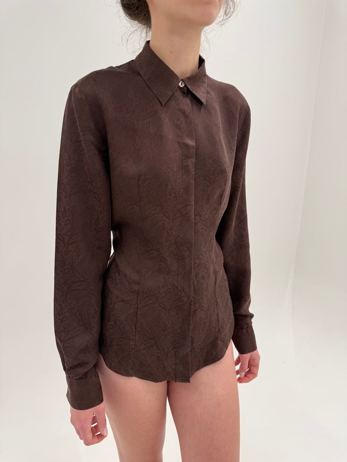 Cămașa chocolate brown din mătase naturală mată texturată