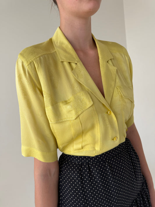Cămașa Escada lime yellow din mătase naturală în croi retro modern