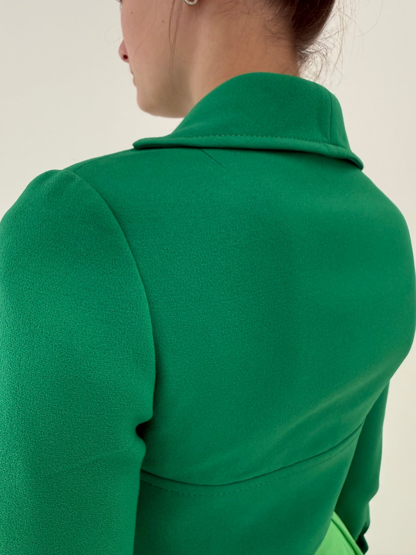 Sacou vintage ultra cambrat verde smarald cu manșete ultra înalte