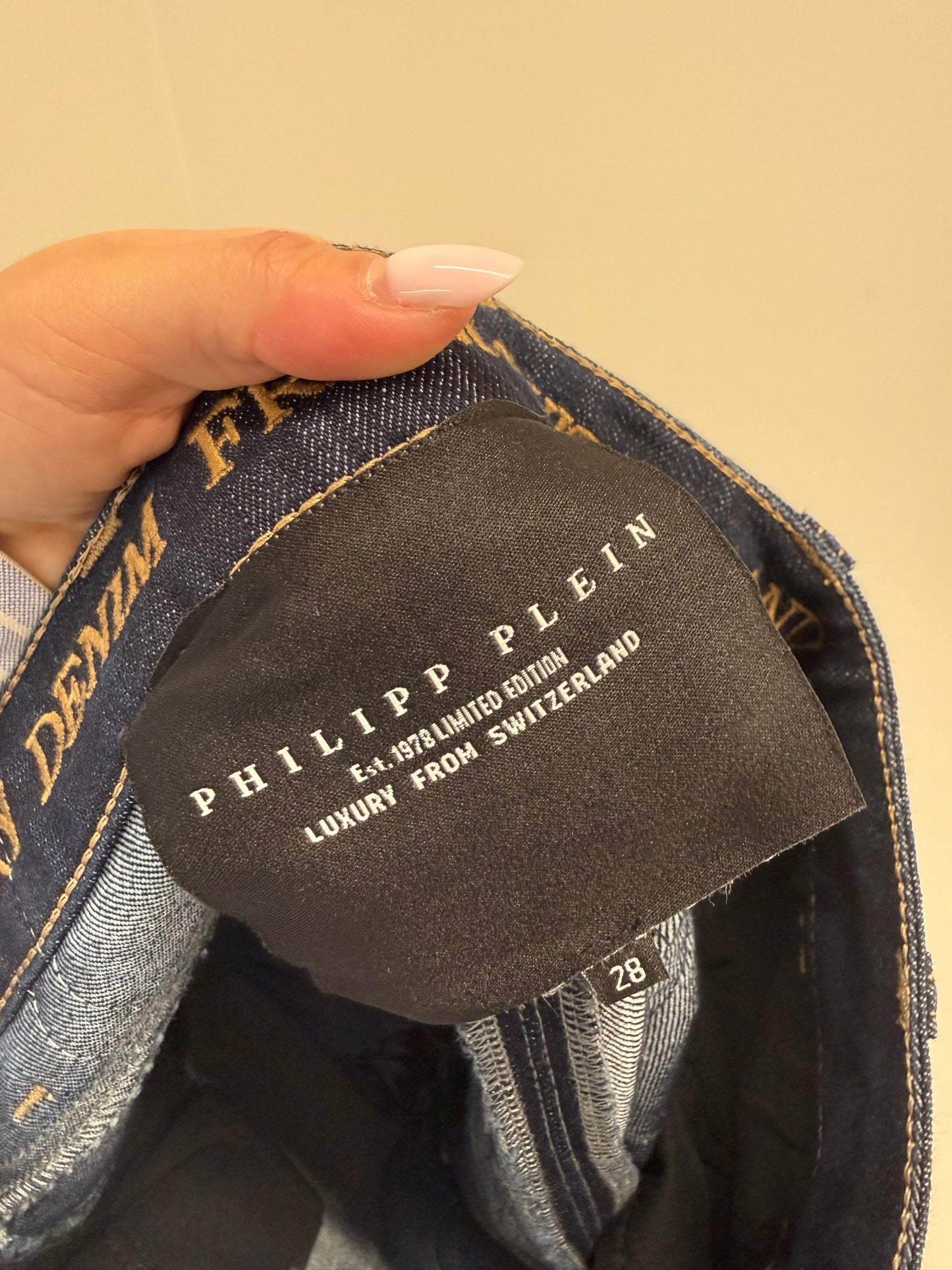 Fustă din jeans ultra luxury Philipp Plein ușor modelatoare