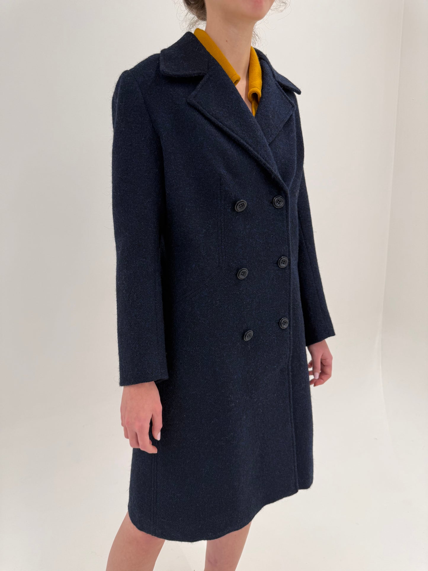 Palton vintage ușor cambrat din lana  plină melanj de lana cu închidere dublă