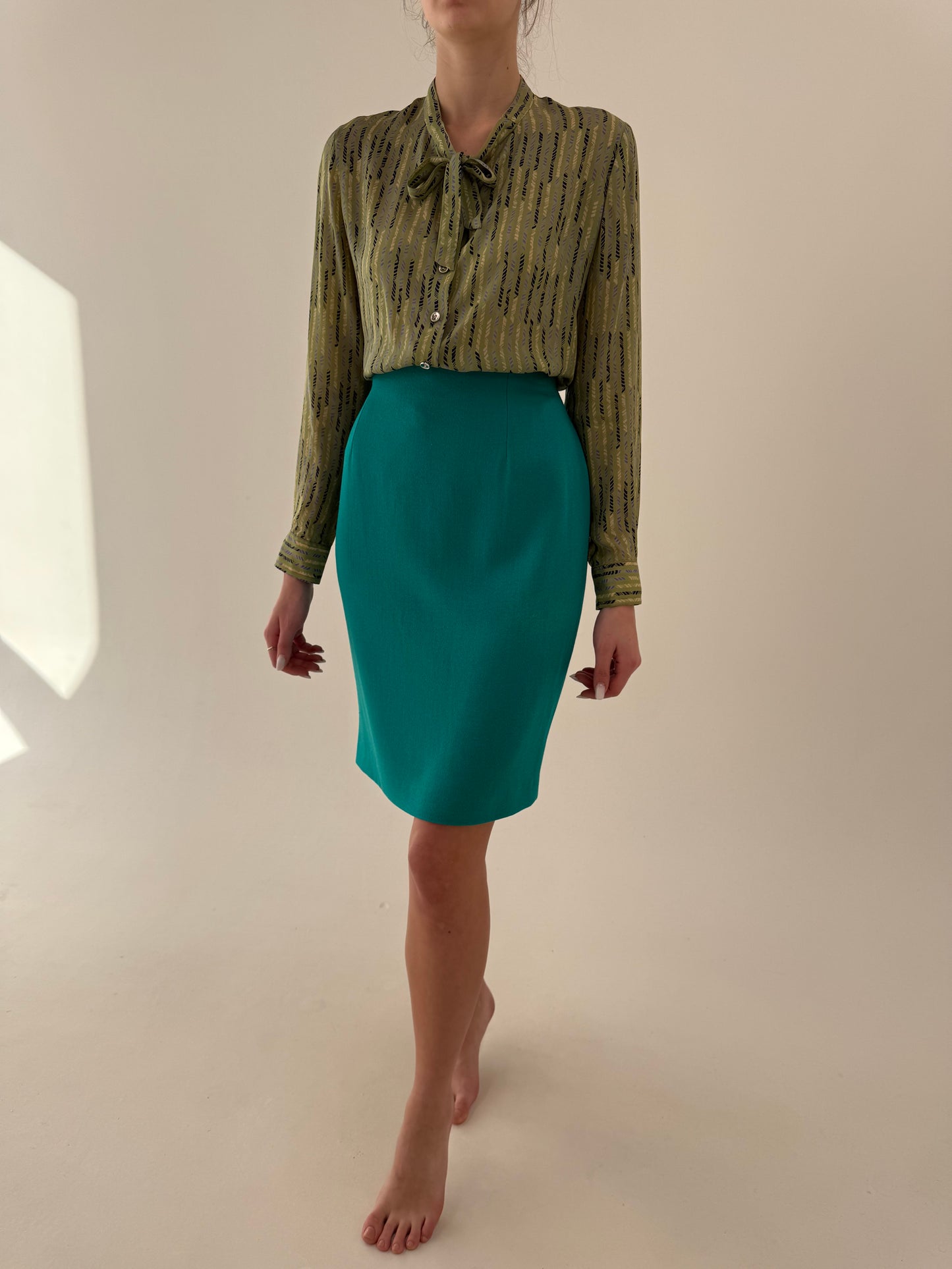 Deux piece excepțional vintage cu sacou cambrat și fustă conică