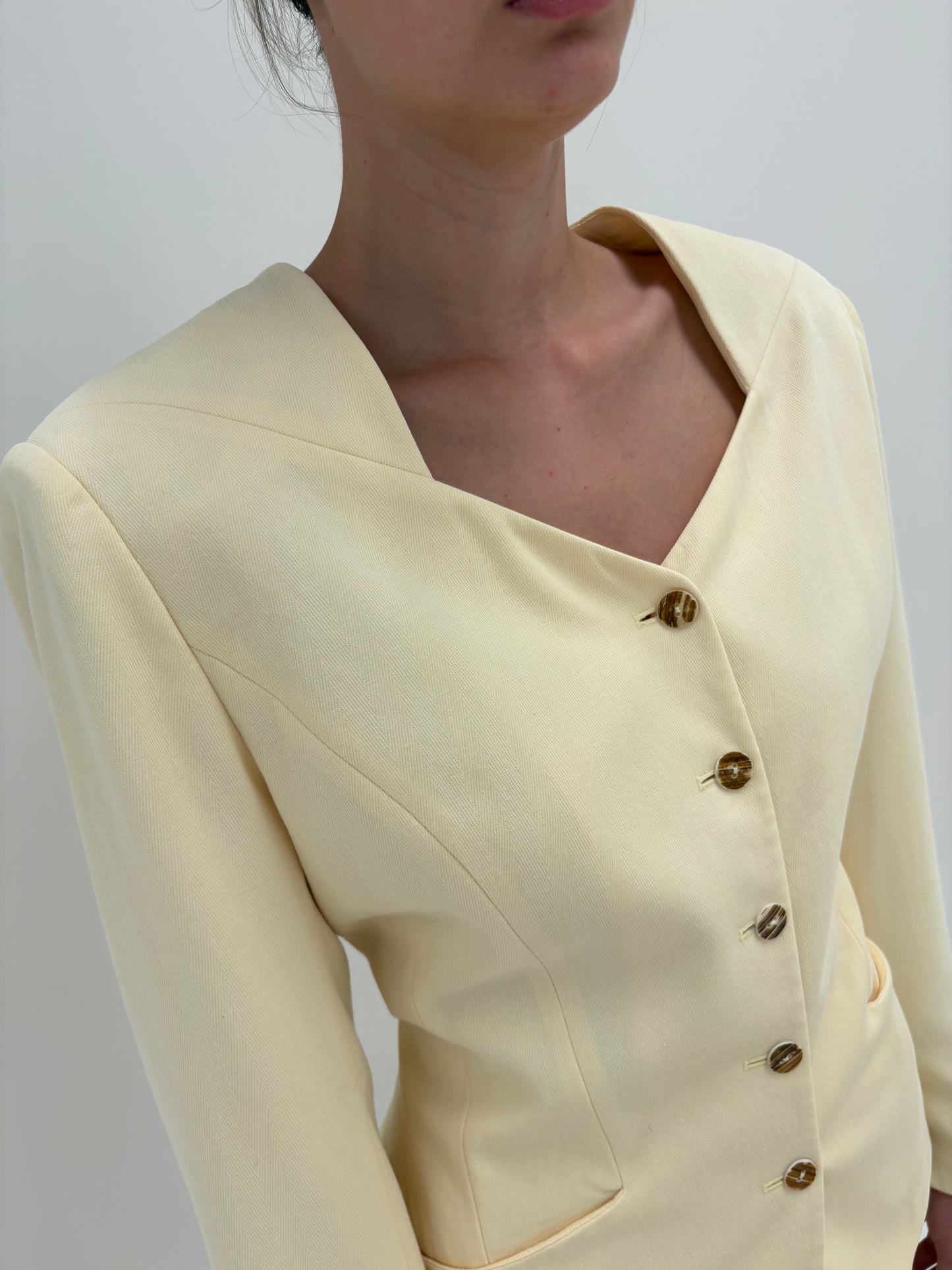 Sacou cambrat de vară butter yellow