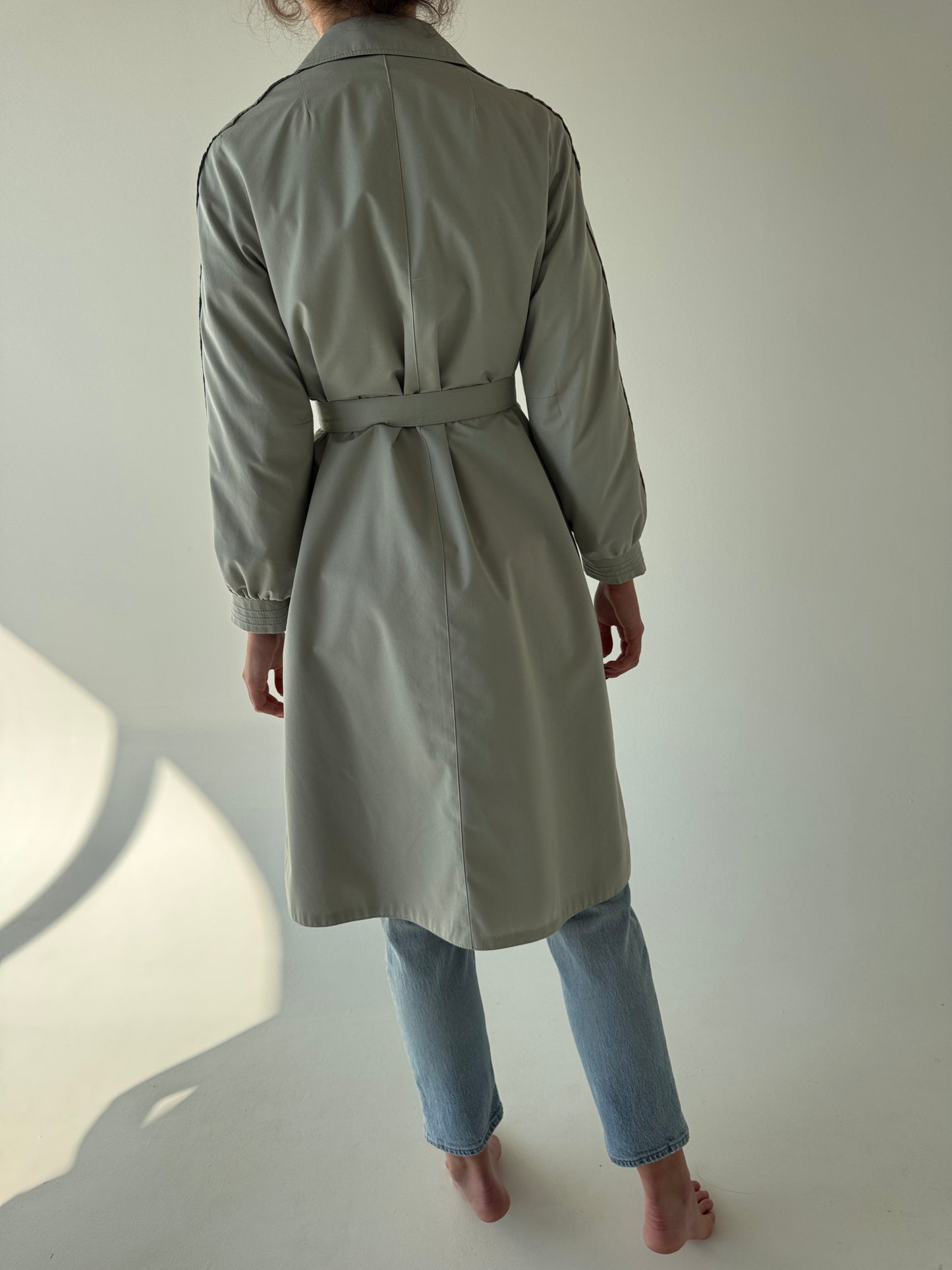 Trench old vintage impermeabil de început de ani 70-80 cu talie marcată