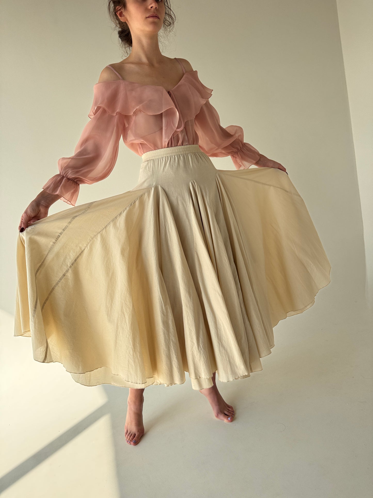 Fustă luxury Madeleine extrem extrem de amplă light nude