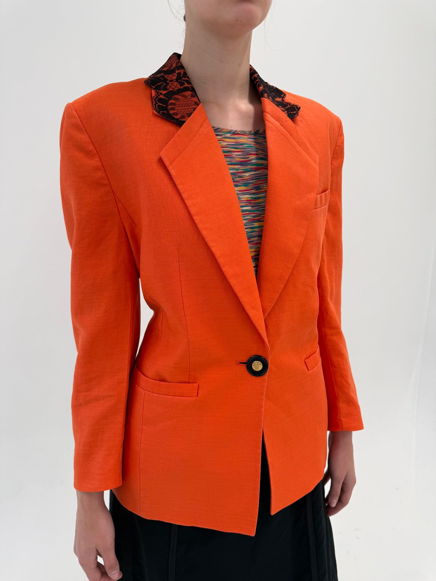 Sacou de brand luxury vintage Louis Feraud din in cu dantelă chantily