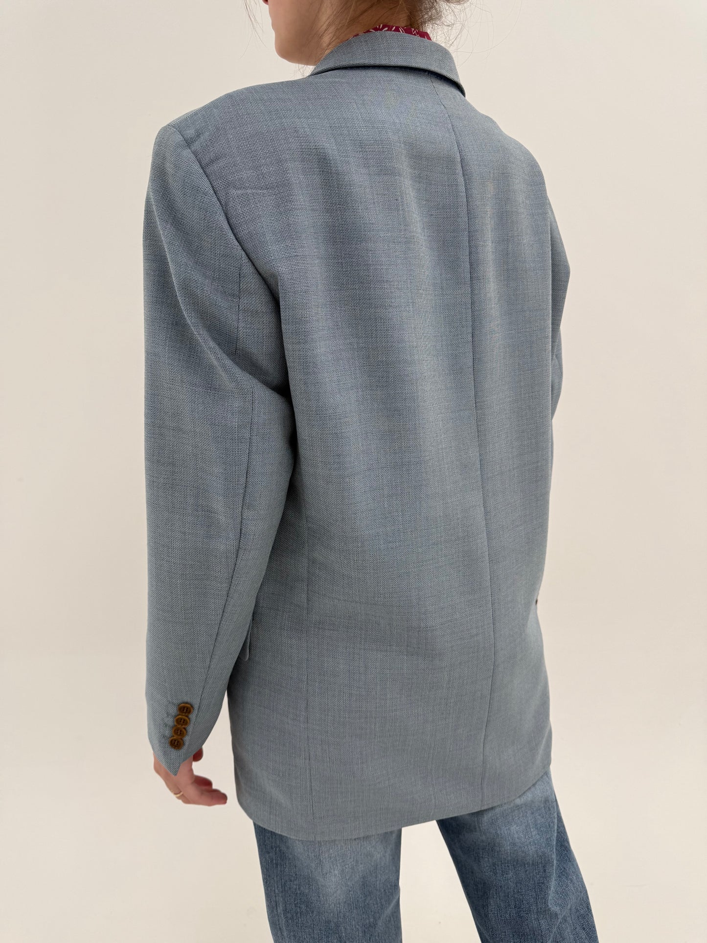 Sacou Hugo Boss baby blue din stofita de lana extrafina în croi actual