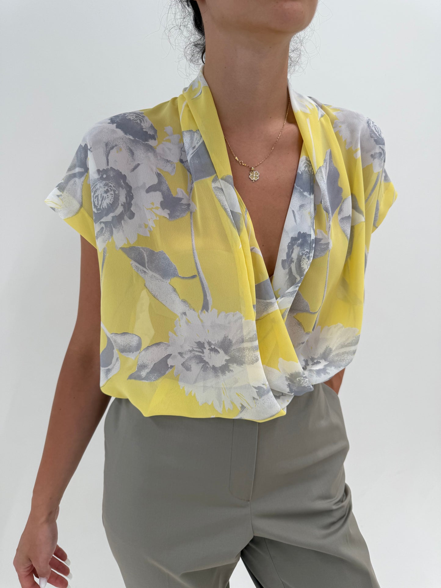Top petrecut luxury Luisa Spagnoli ultra feminin din voal cu print superb