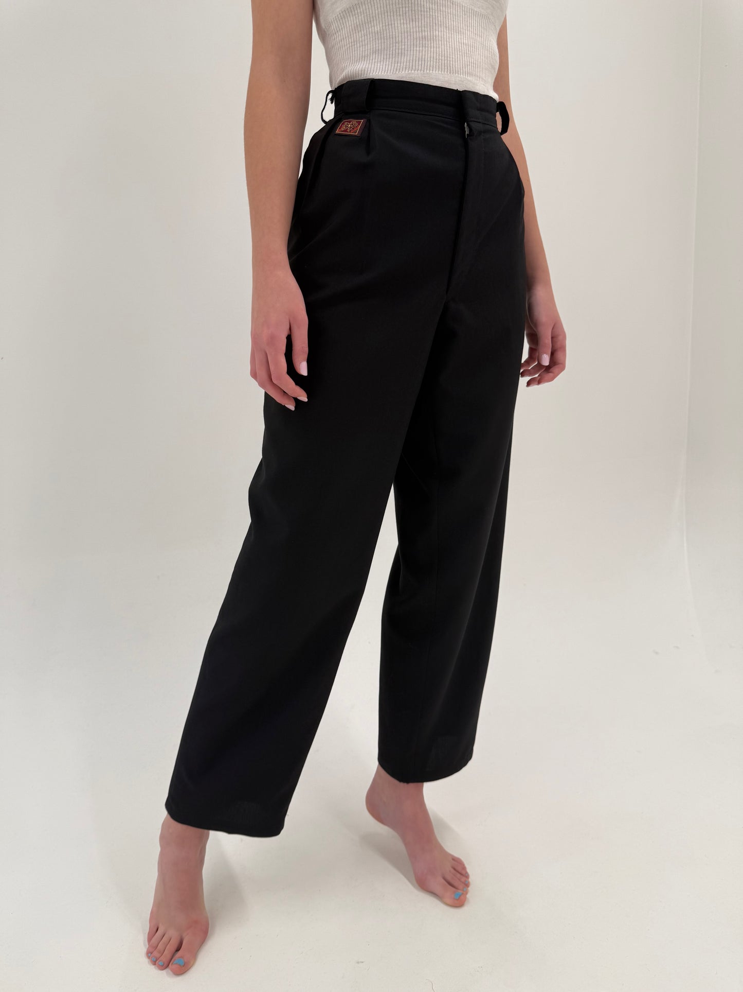 Pantaloni negri vintage cu talie ultra înaltă și pense din lana extrafina