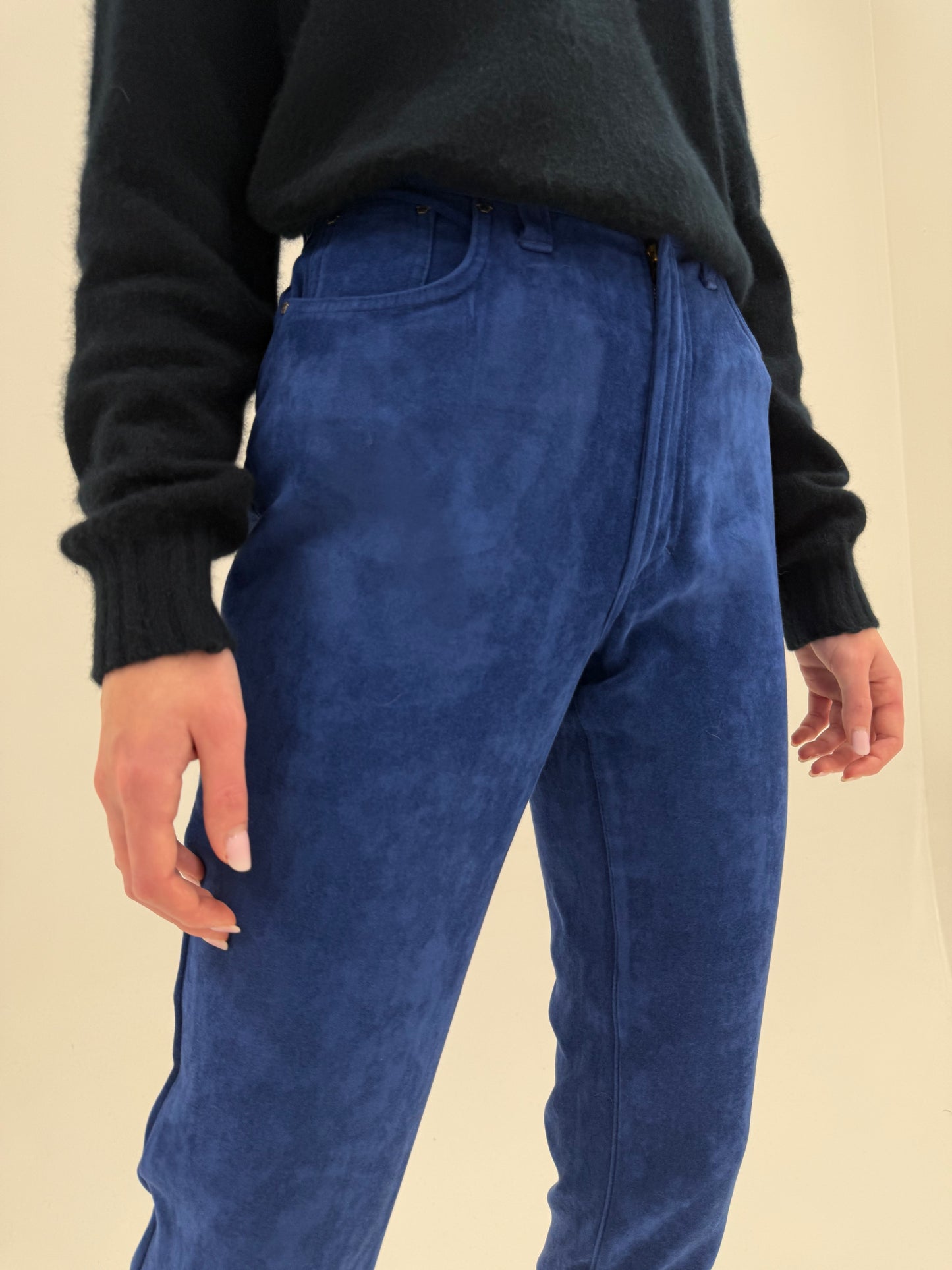 Pantaloni vintage Versace albastru cerneală din catifea