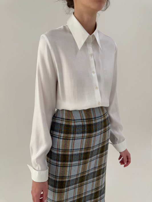 Cămașa albă dinpoplin premium cu manșete duble și guler scrobit