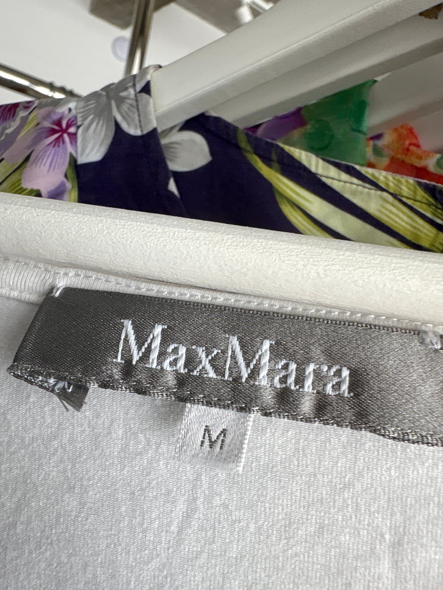 Top Max Mara cu aplicații manuale delicate din bumbac modelator