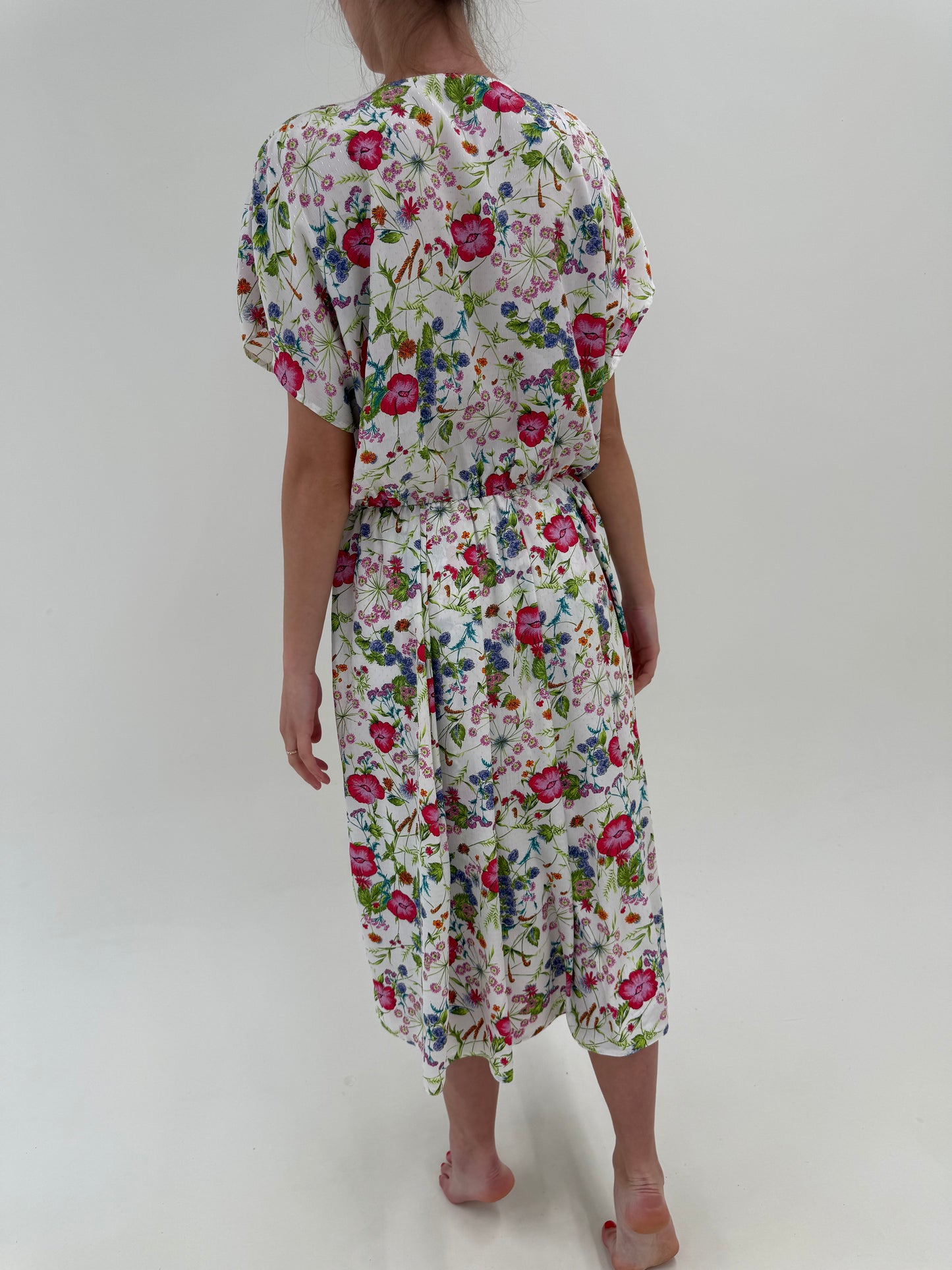 Rochie cu print floral superb și buzunare cu talie elastică