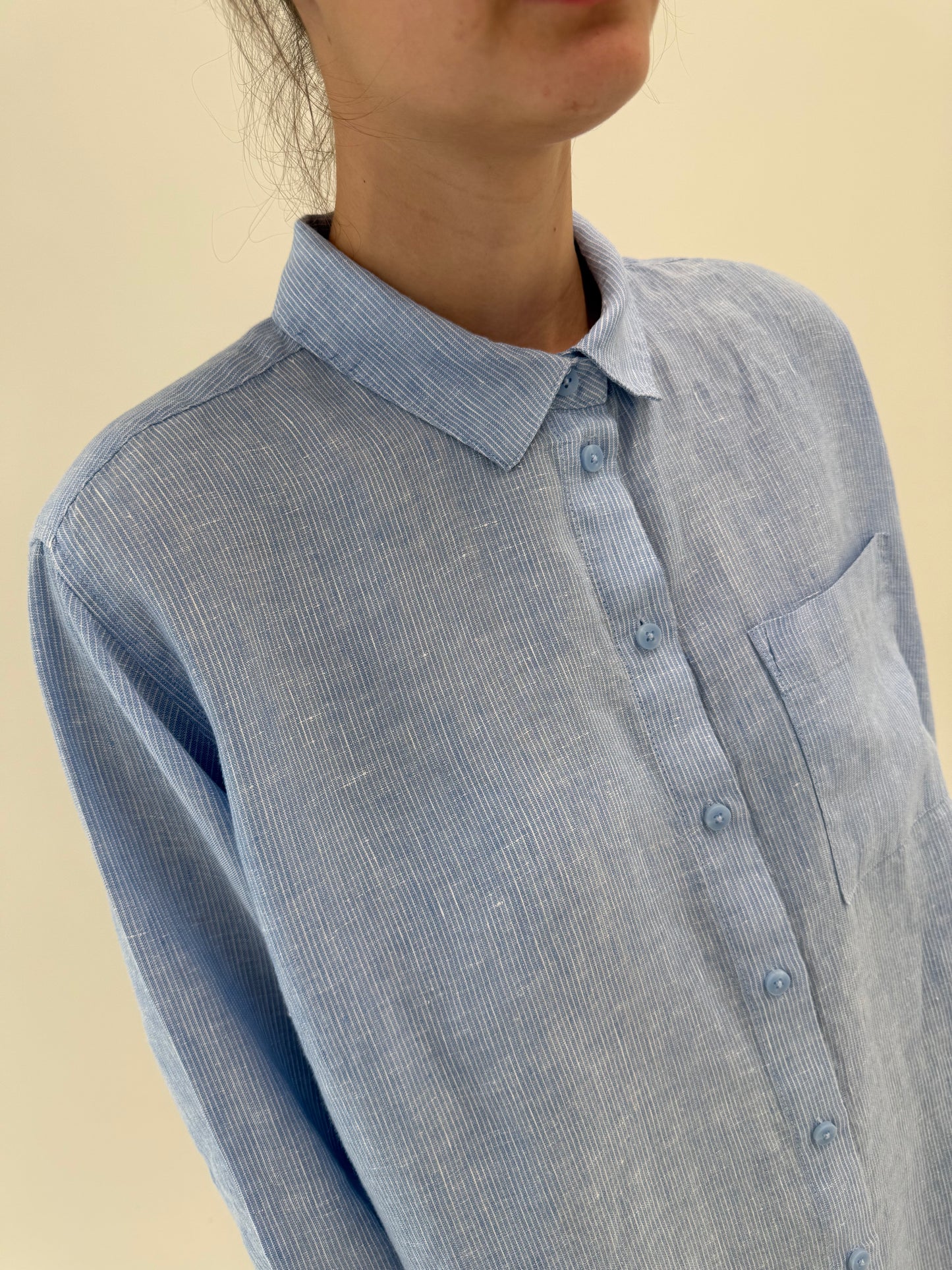 Cămașa baby Blue din in în croi oversized