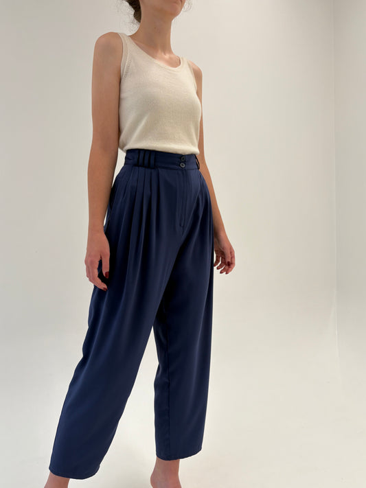 Pantaloni cu talie ultra ultra înaltă și pense de la zi la seară