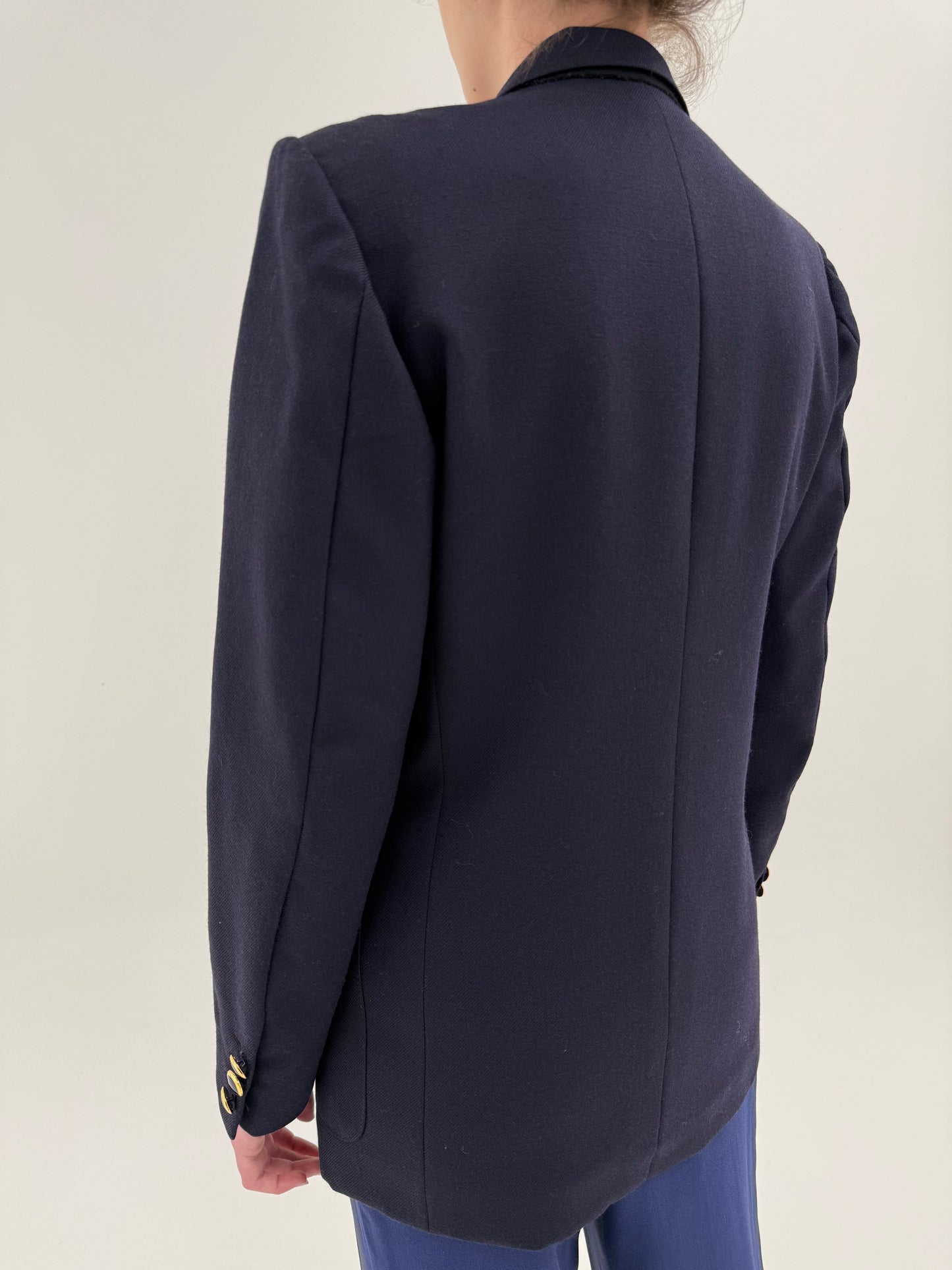 Sacou vintage în stil Prada cu revere late din stofă structurată