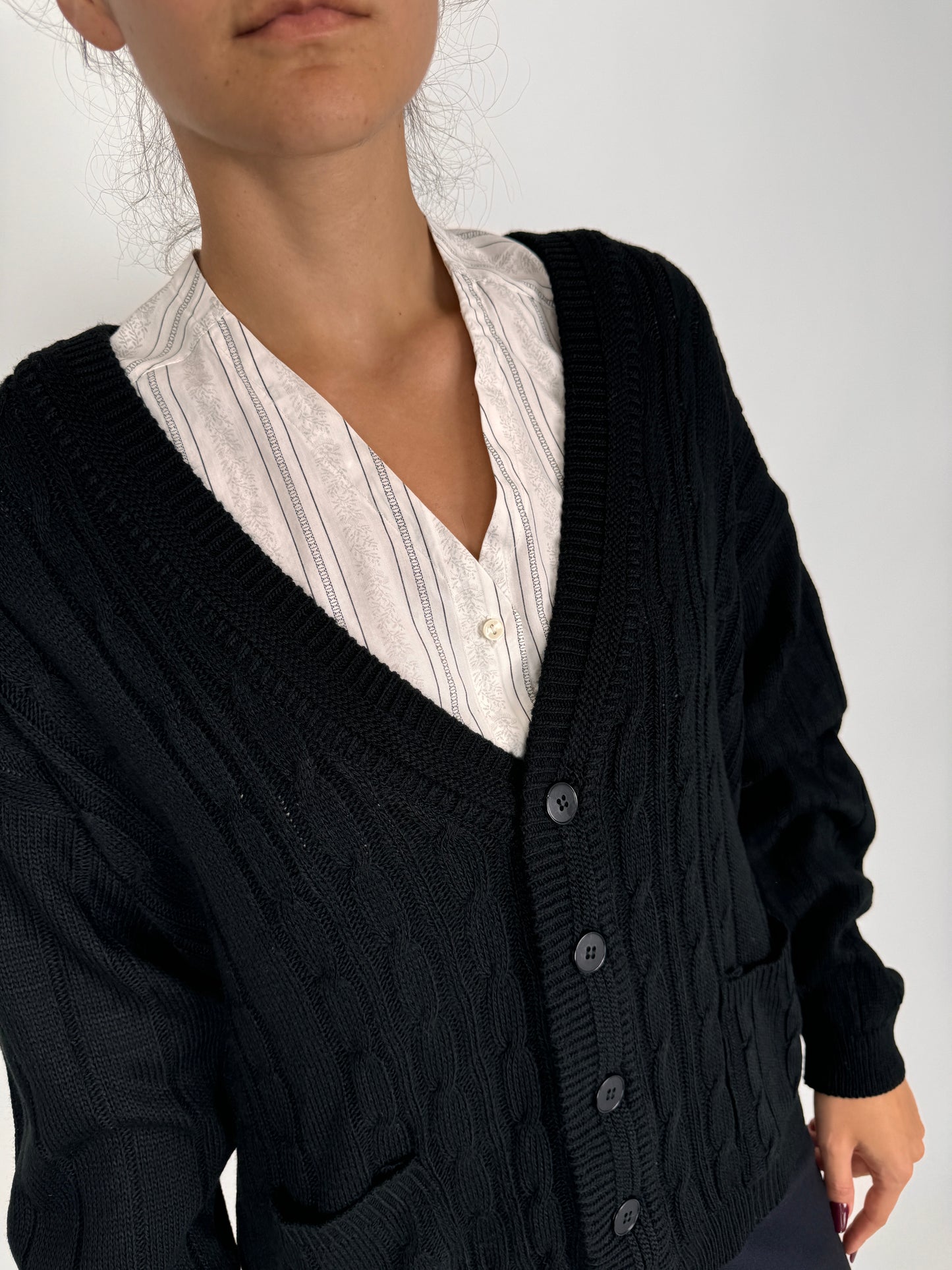 Cardigan negru italian din lana extrafina multiply