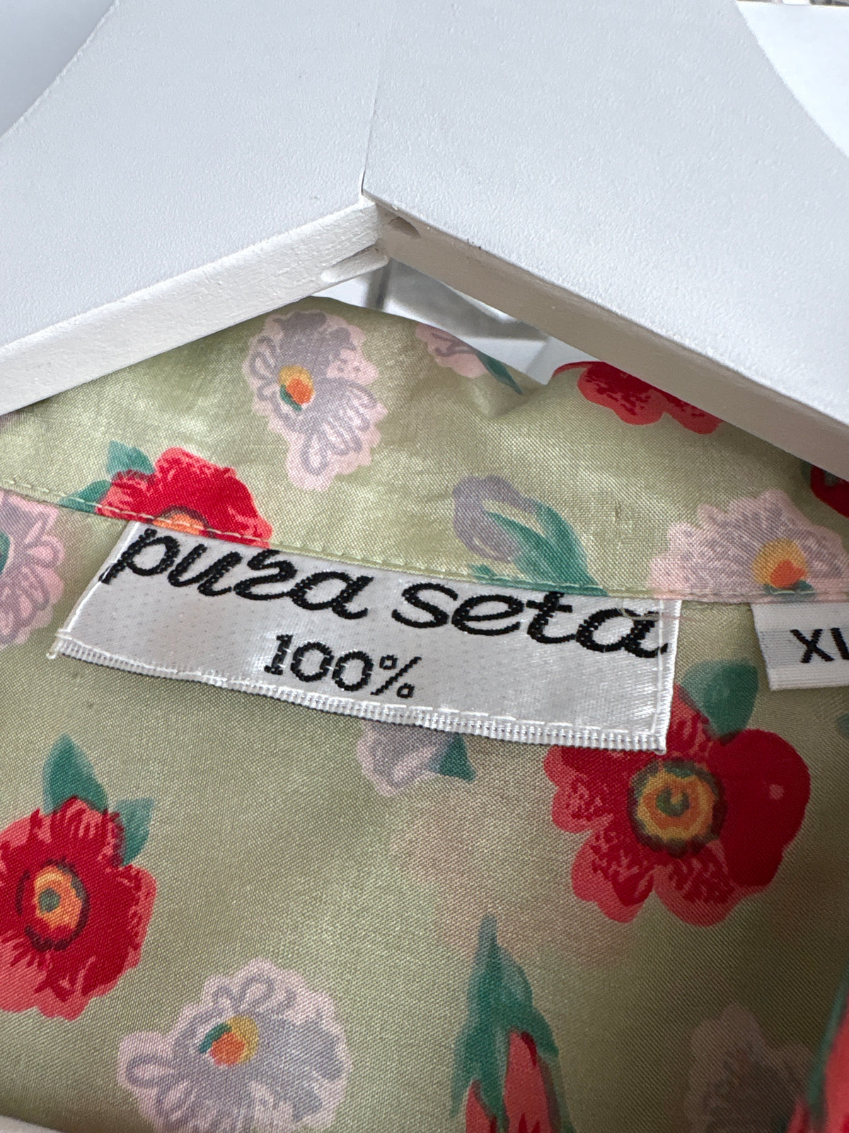 Cămașa light green cu print floral cu maci din mătase naturală