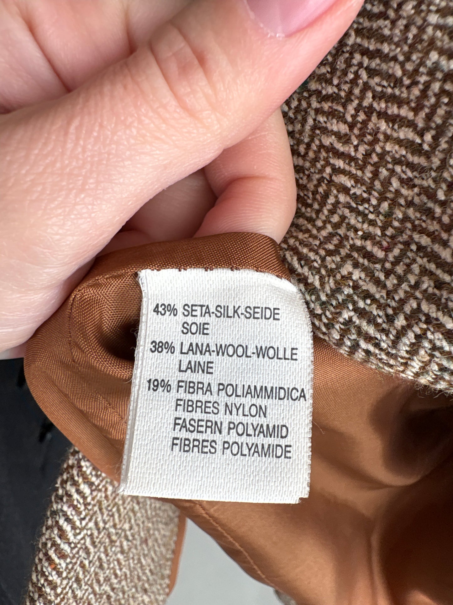 Sacou nude cambrat din stofă Chevron de lana și mătase naturală