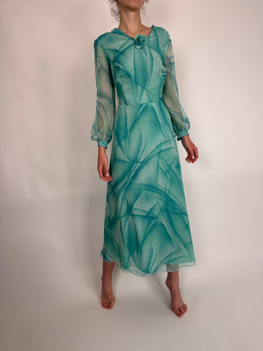 Rochie vintage în croi de ani 50 și nuanțe superbe