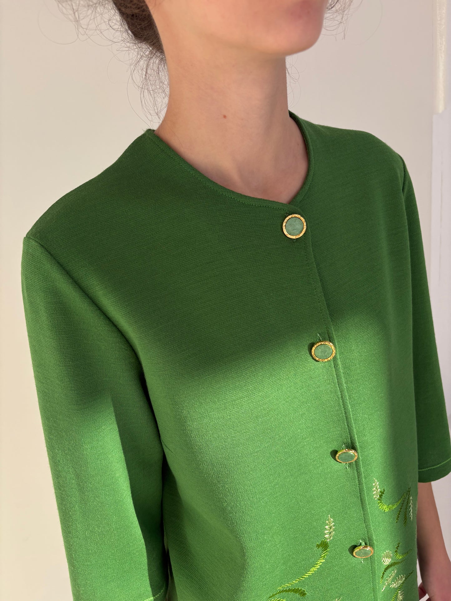 Set vintage verde din tricot dens de lana extrafina cu broderie