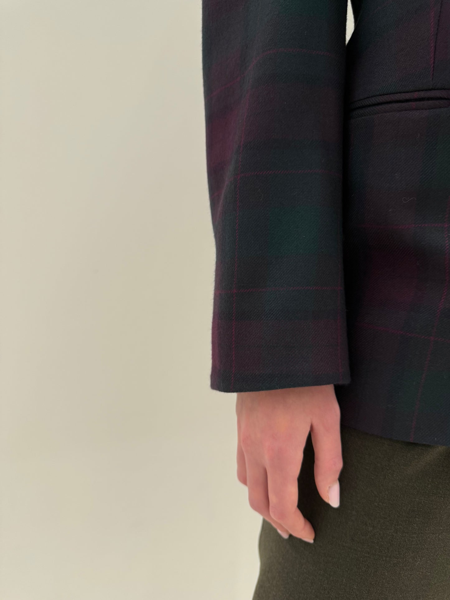 Sacou luxury Delmod din cu închidere dublă din tweed de lana pura certificată