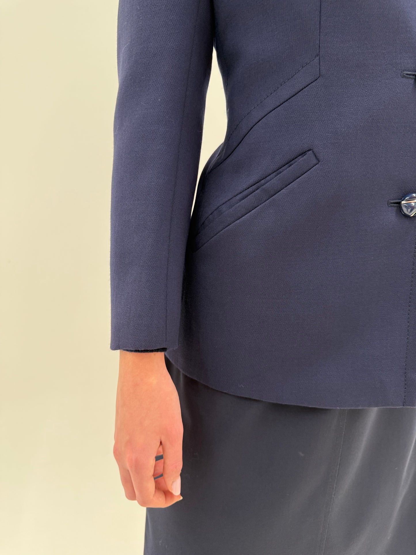 Sacou old vintage anii 80 ultra cambrat