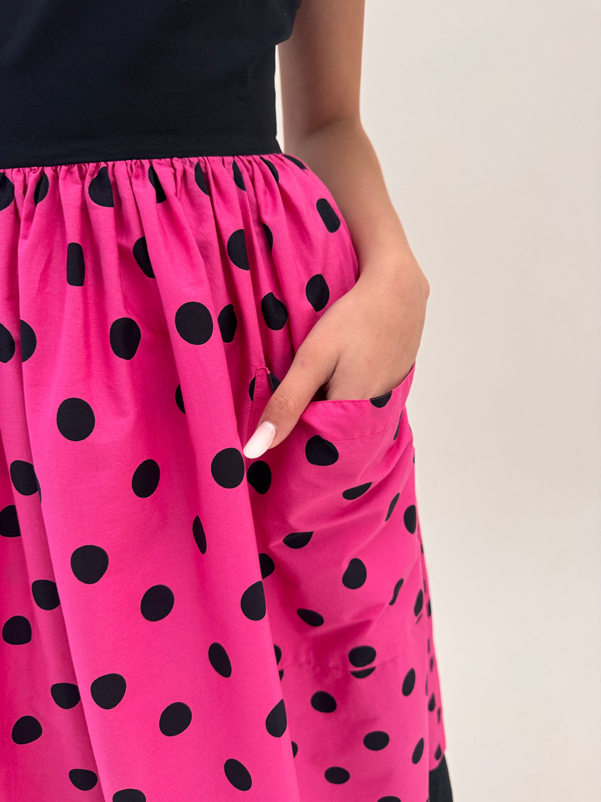Rochie vintage italiană maxi cu buline în croi de ani 50 din bumbac premium