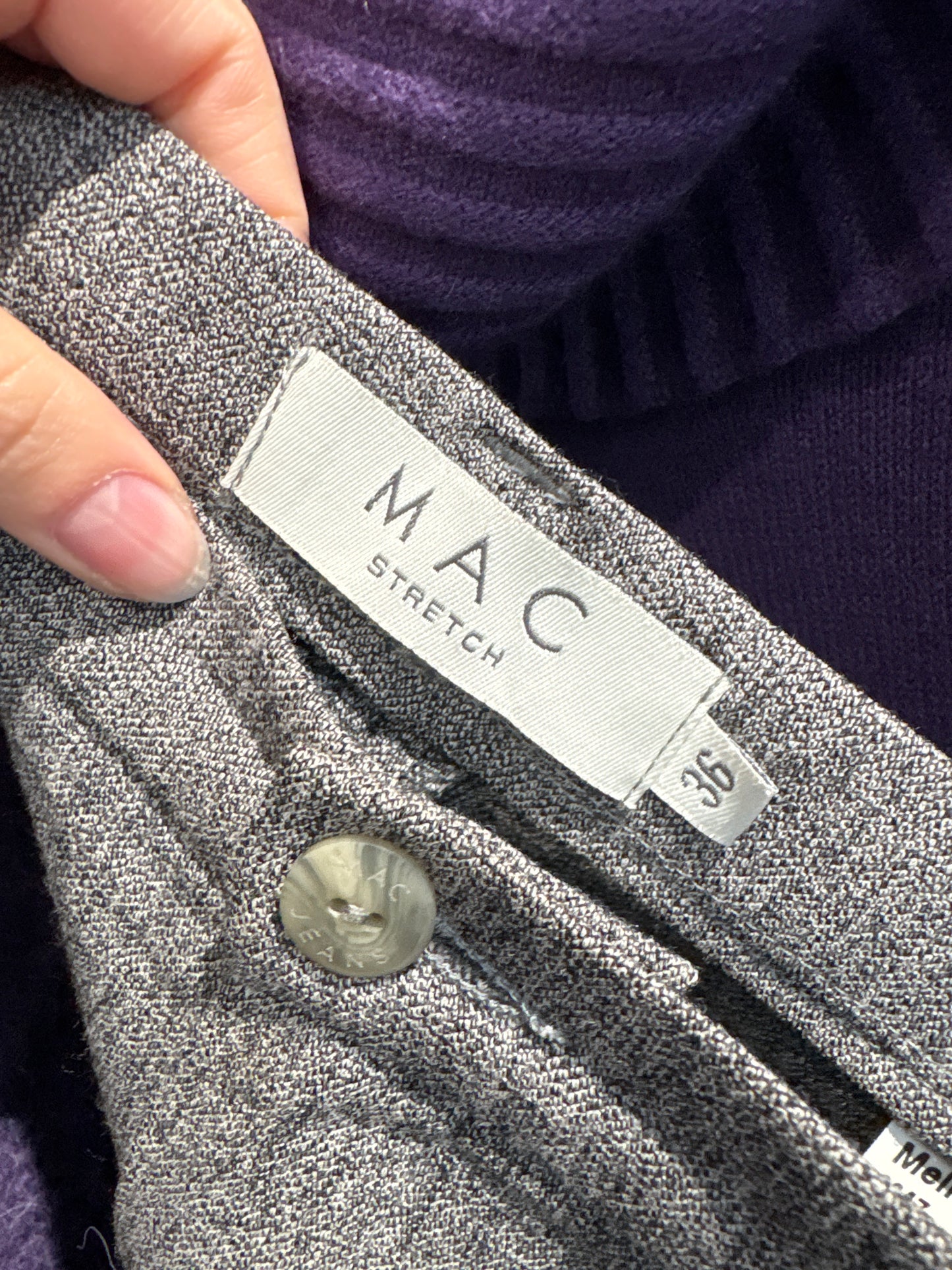 Pantaloni în croi drept din lana extrafina confort