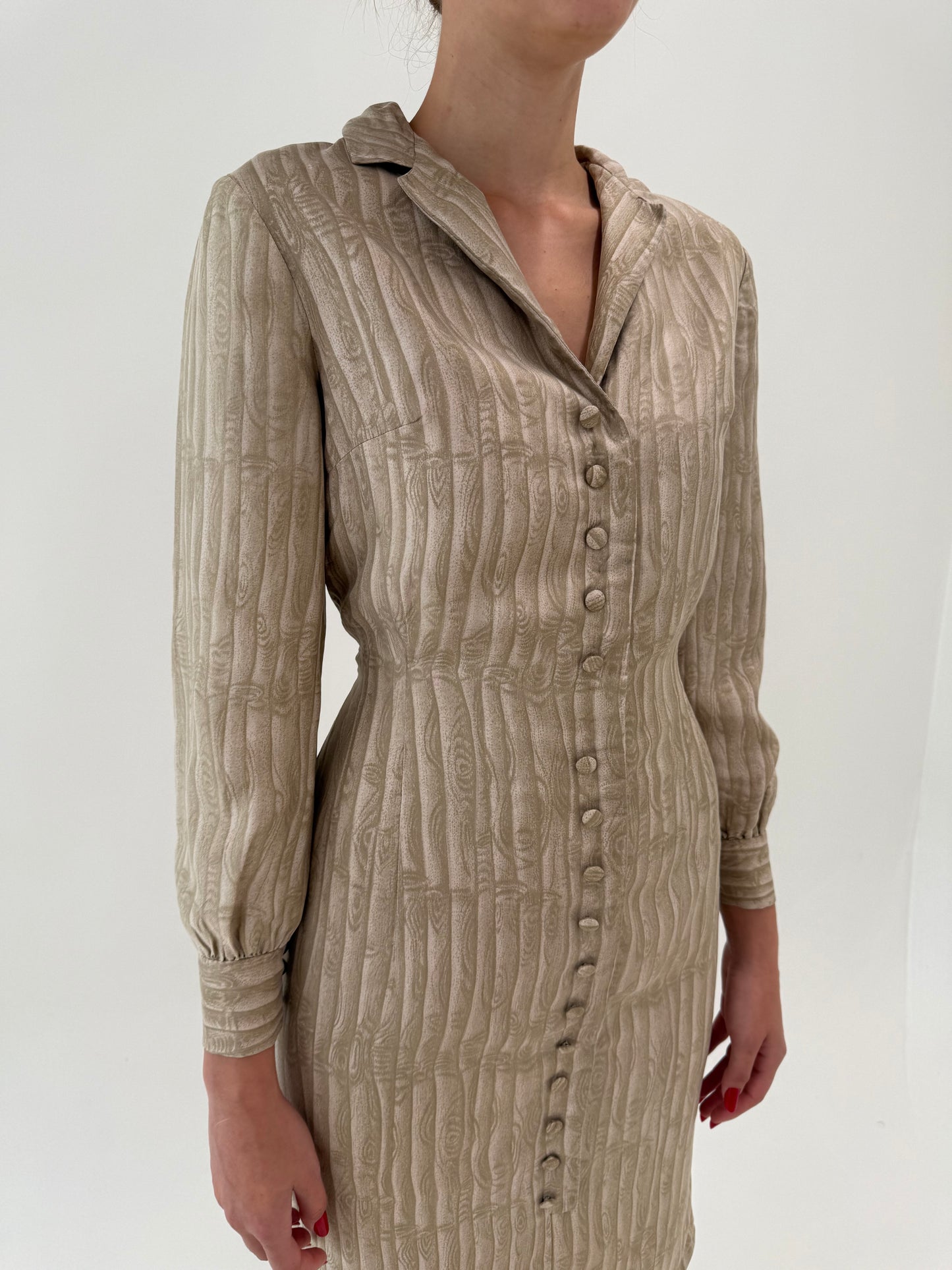 Rochie old vintage Haute Couture anii 70 din twill de mătase naturală cu efect moiré