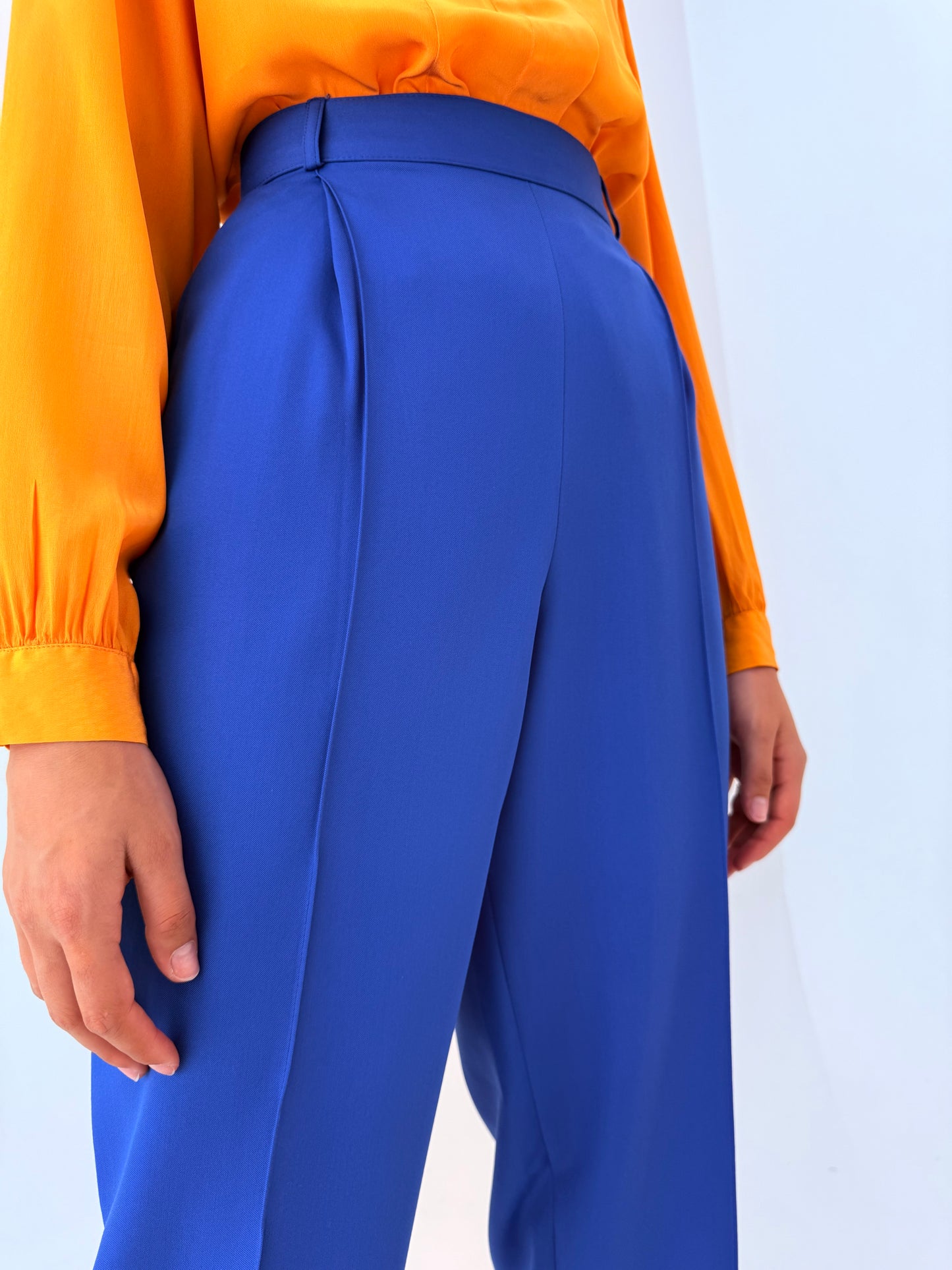 Pantaloni țigaretă petrol blue cu talie ultra înaltă și solduri generoase