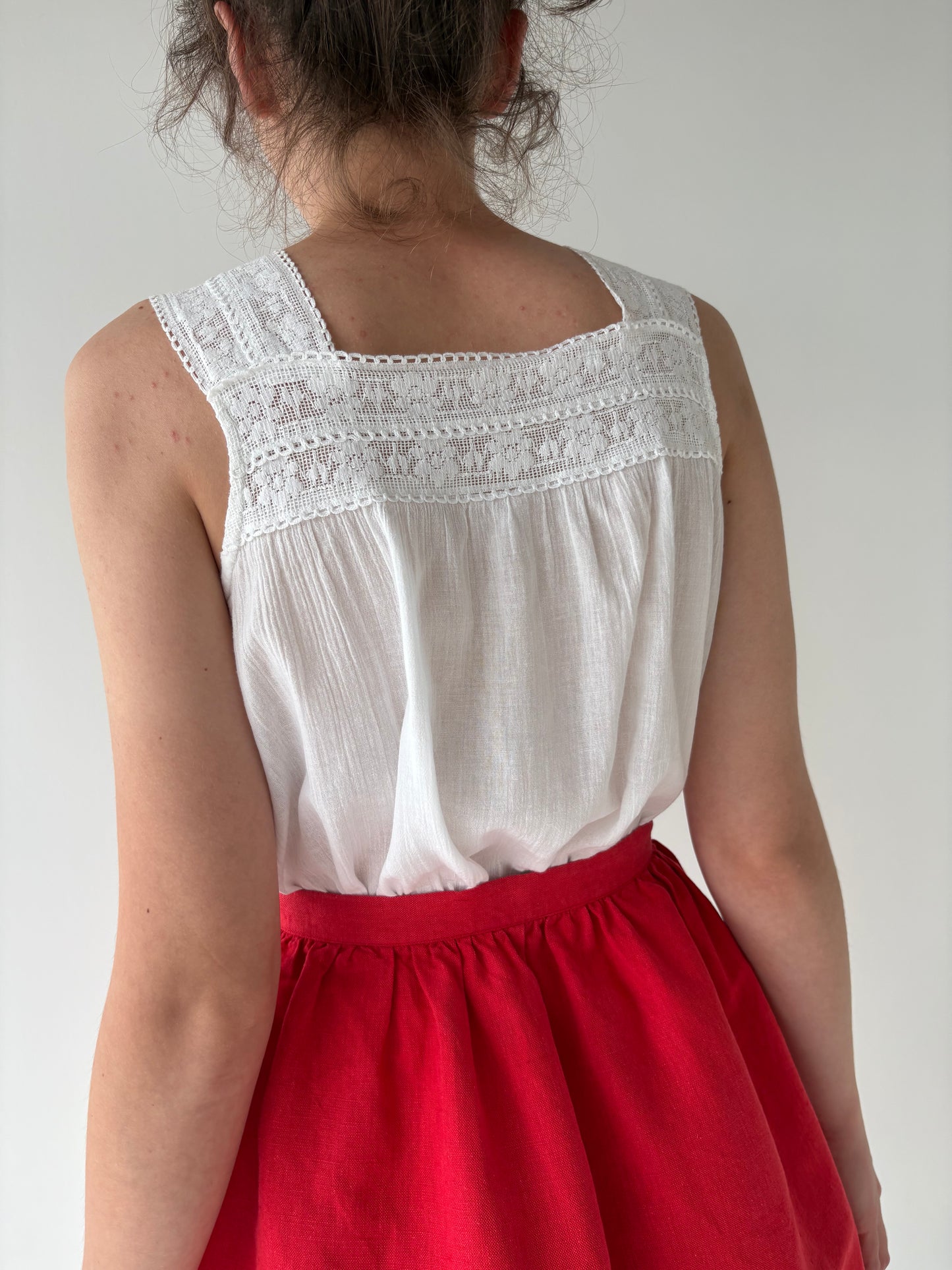Top vintage din mouselline cu dantelă macrame
