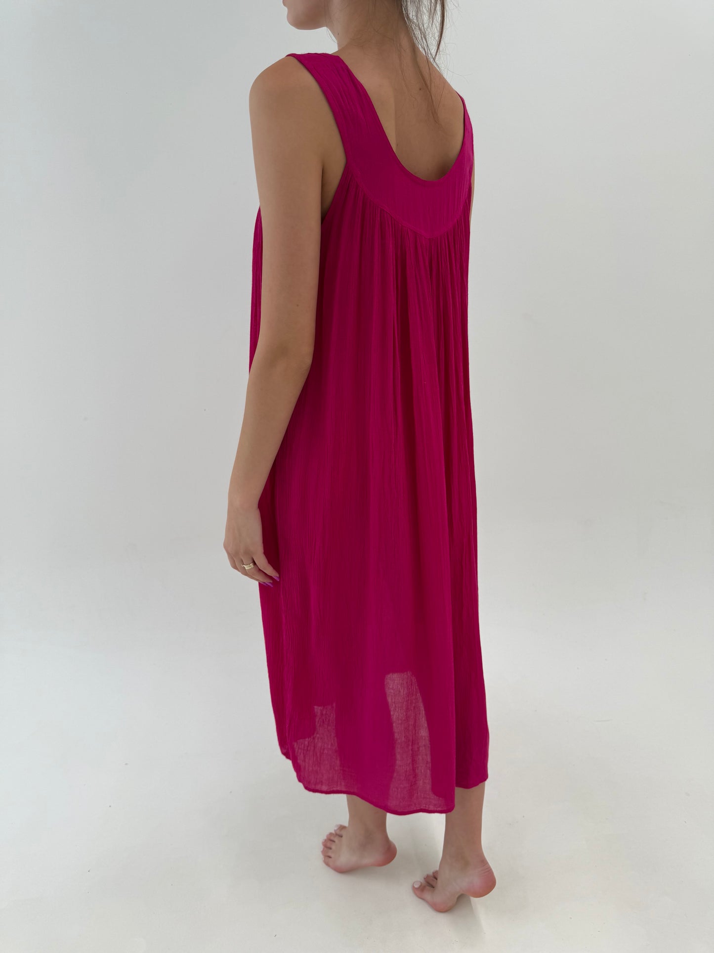 Rochie maxi fucsia suoee vaporoasă din creppe de bumbac ultra confort