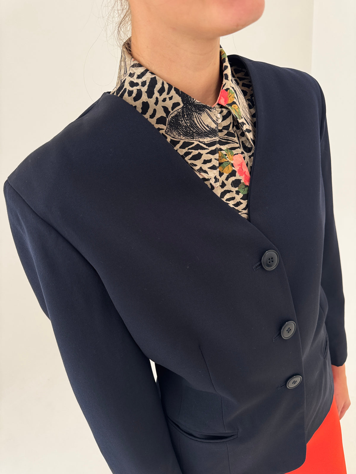 Sacou Max Mara cambrat petie Navy blue în croi minimalist din lana extrafina
