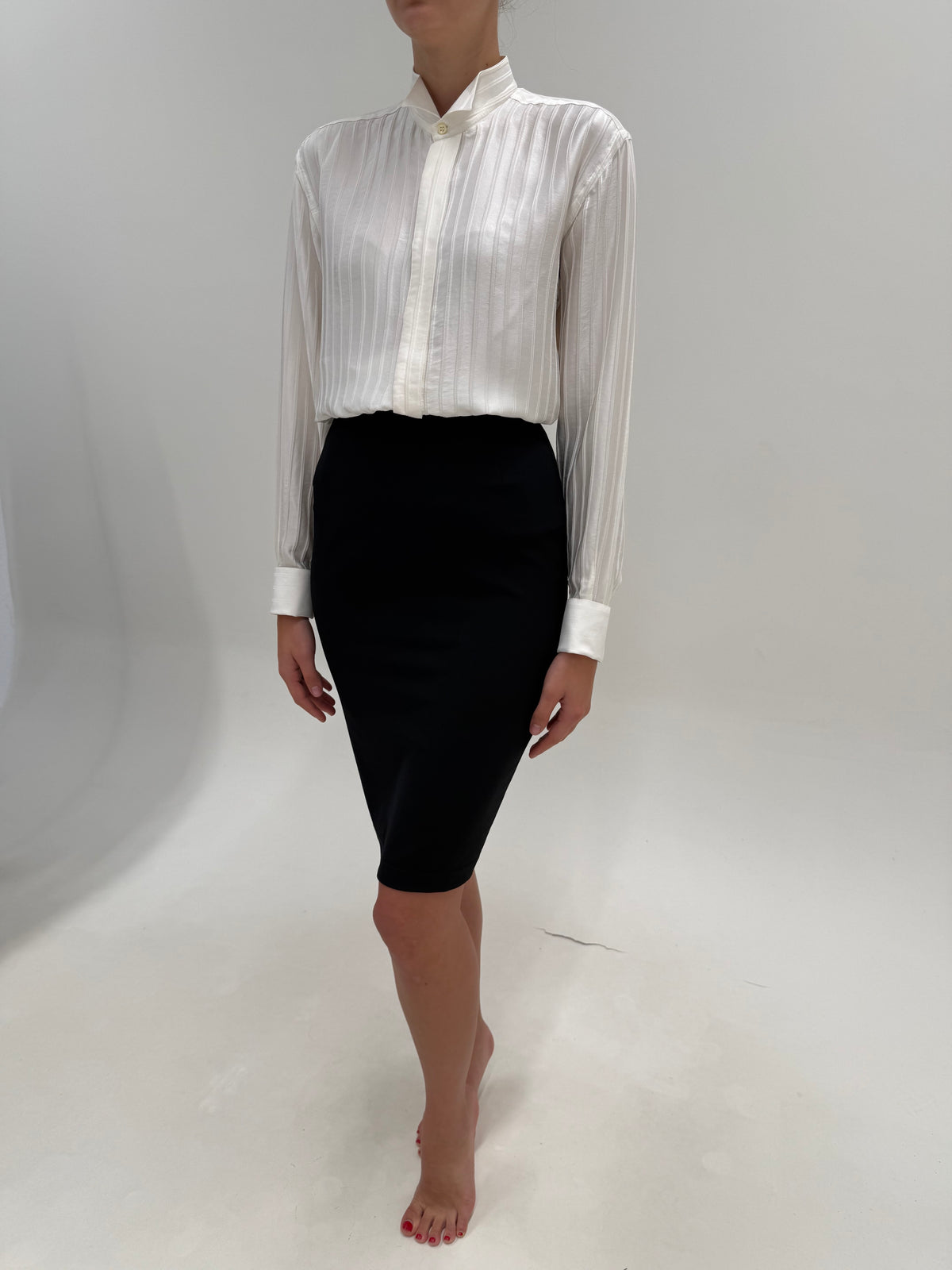 Fustă Max Mara neagră creion din stofita ultra modelatoare de lana fina