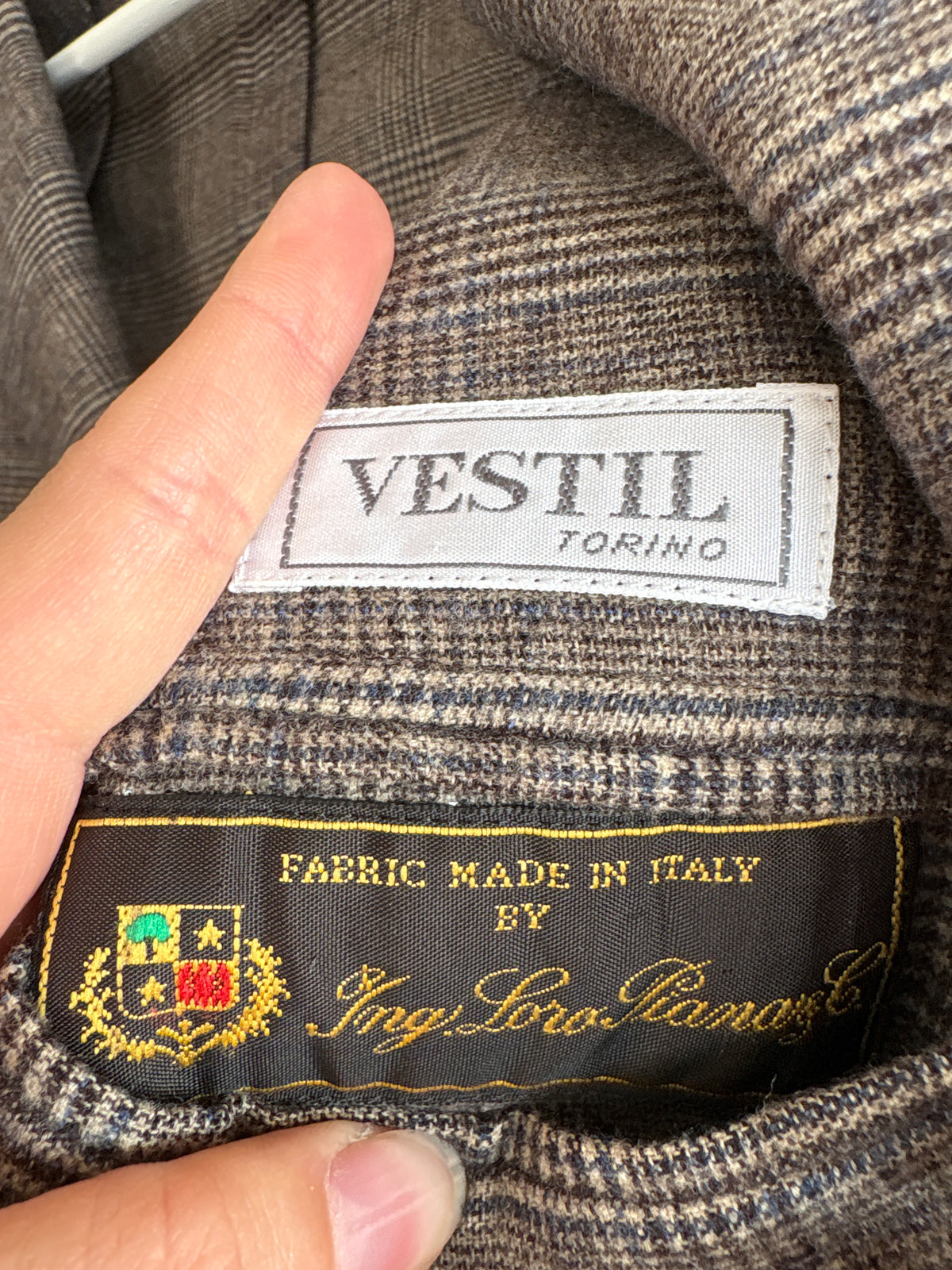 Sacou de brand luxury Lardini italian din stofă Loro Piana de lana în carouri fine