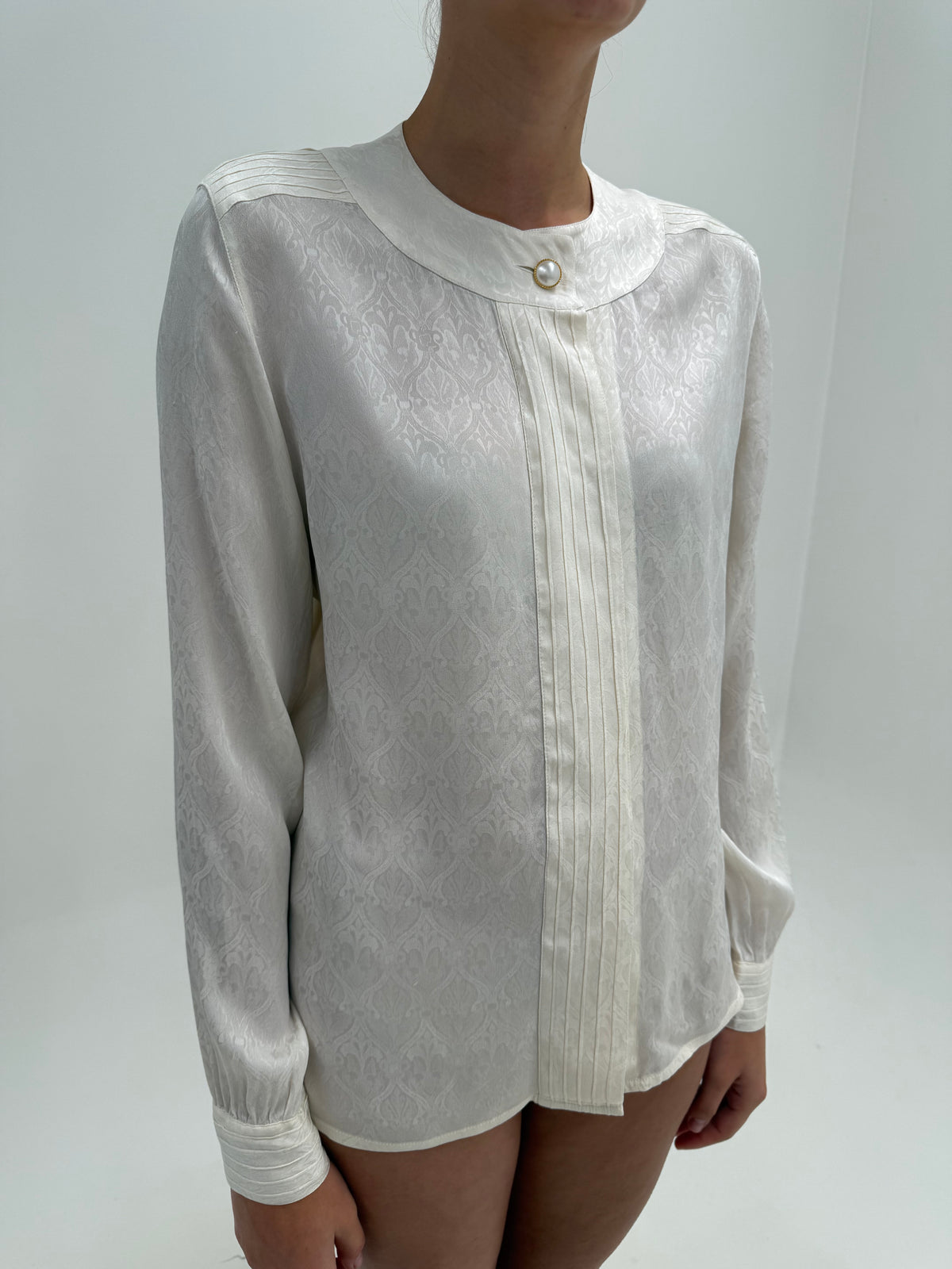 Cămașa vintage din mătase naturală plina jacquard print texturată butter white