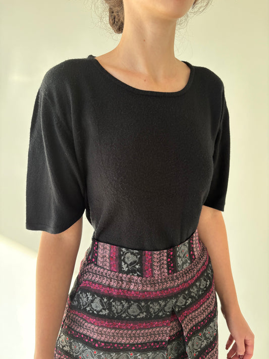 Top negru din jerse extrafin din mix de lana