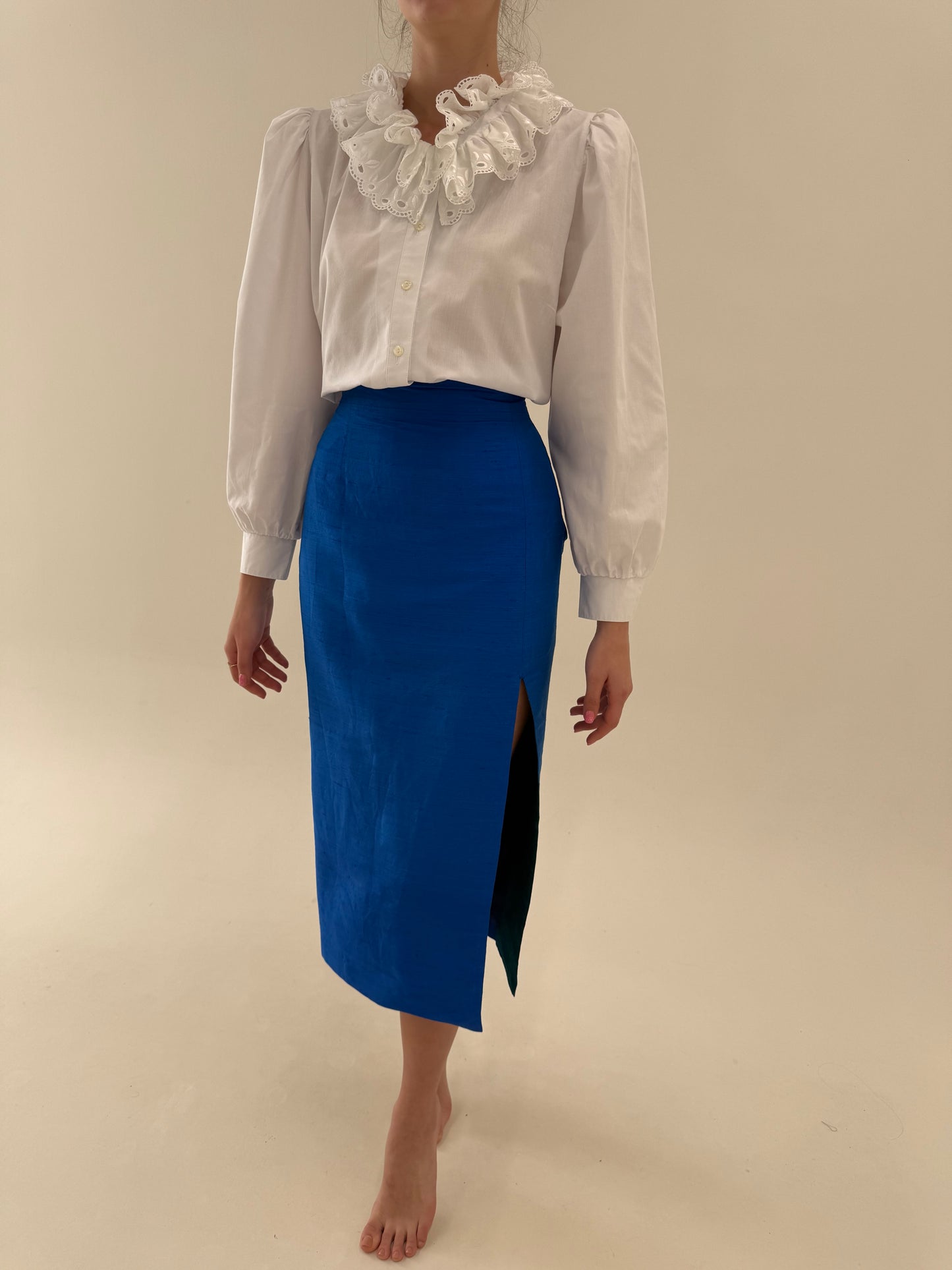 Deux piece din mătase naturală dupioni albastru regal de la zi la seară