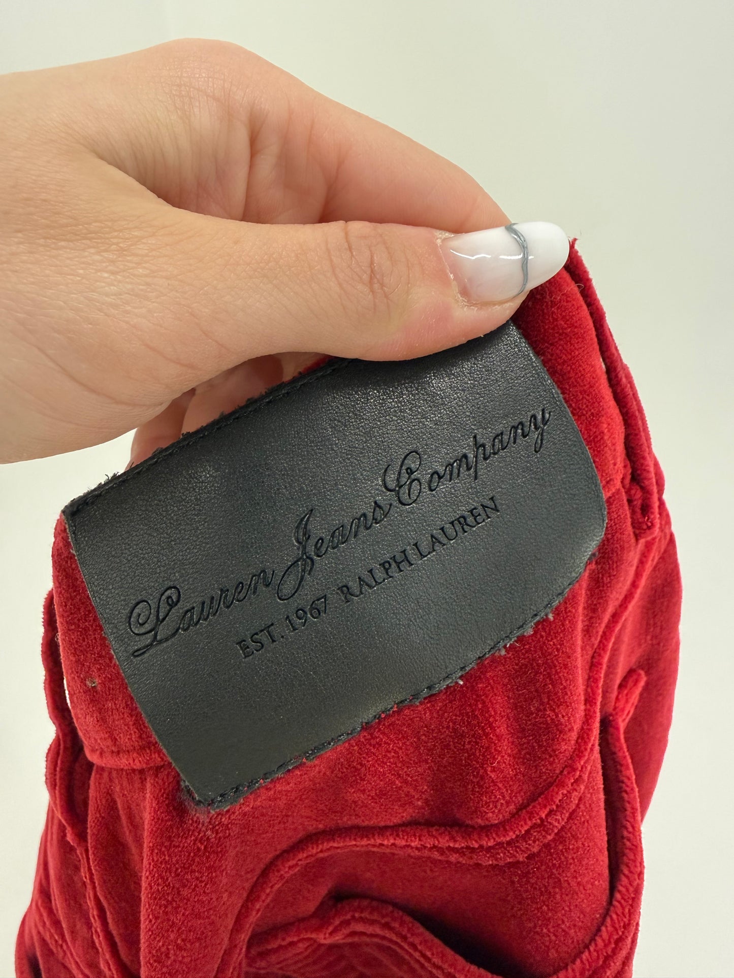 Pantaloni evazati cherry red Ralph Lauren din catifea modelatoare