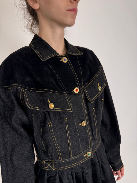 Geacă vintage din jeans cu aplicații și nasturi bijuterie