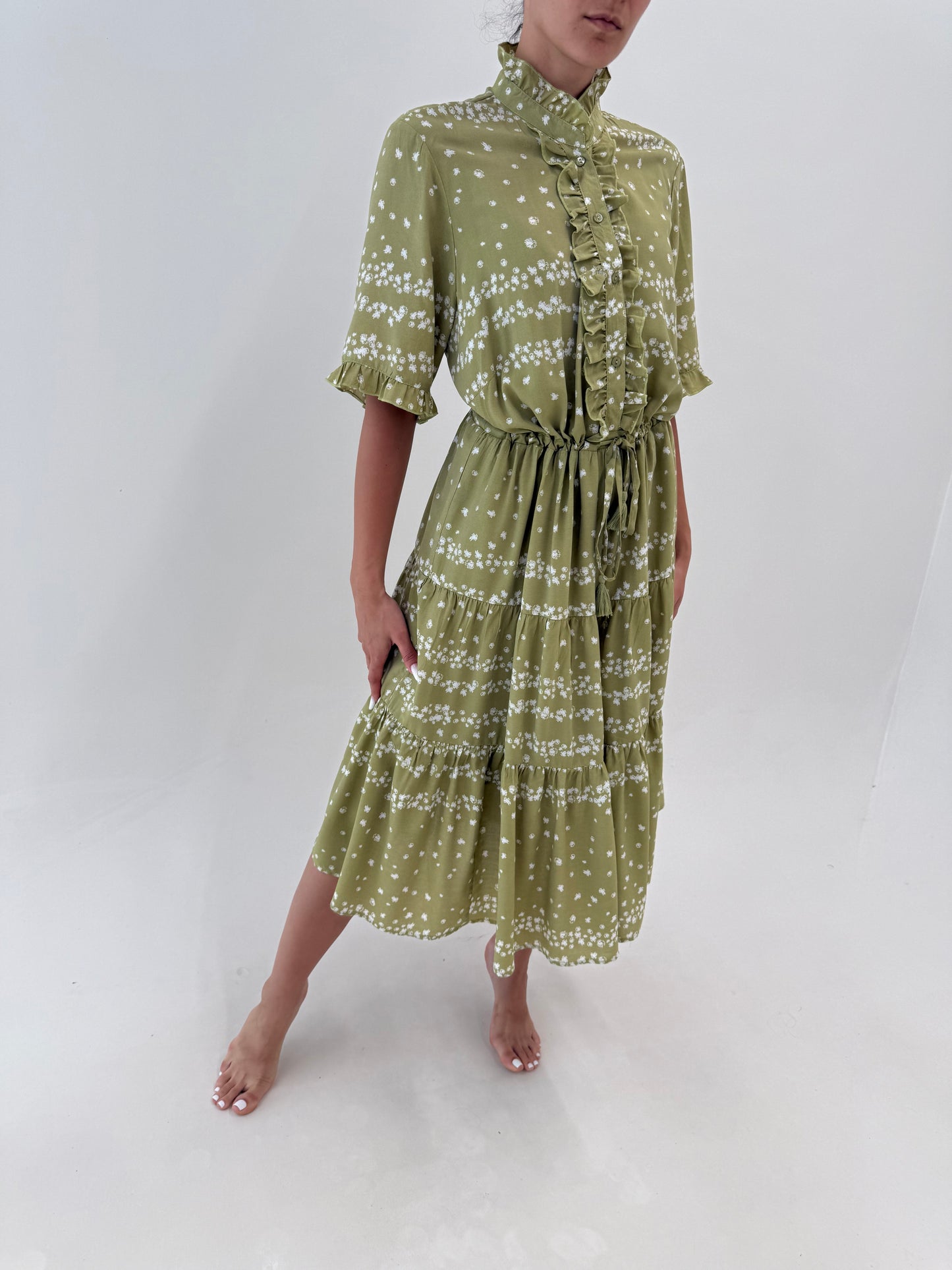 Rochie verde olive cu print fin, jabou si talie ultra înaltă reglabilă