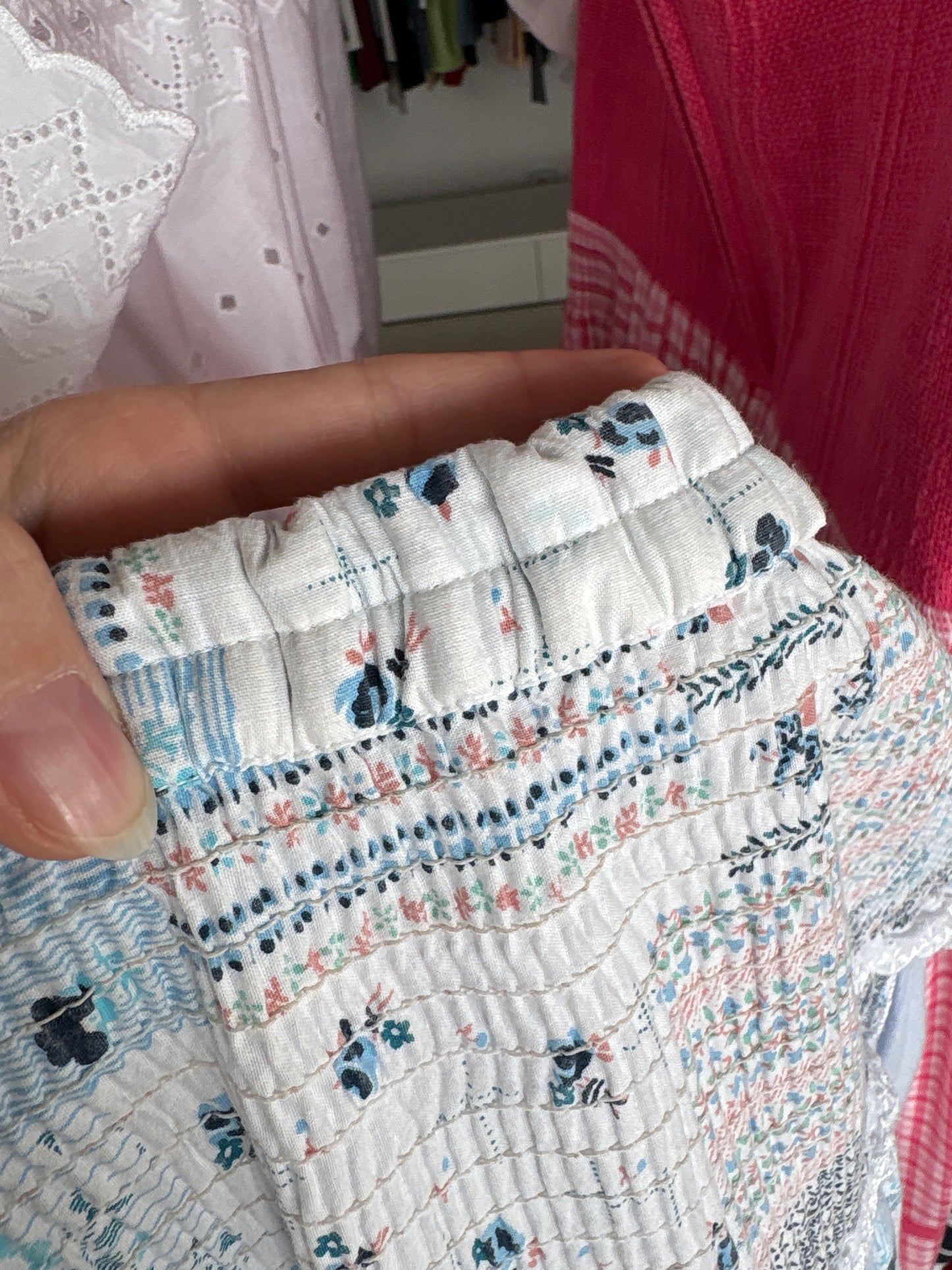Fustă în croi elaborat patchwork cu volane și dantelă din bumbac moale