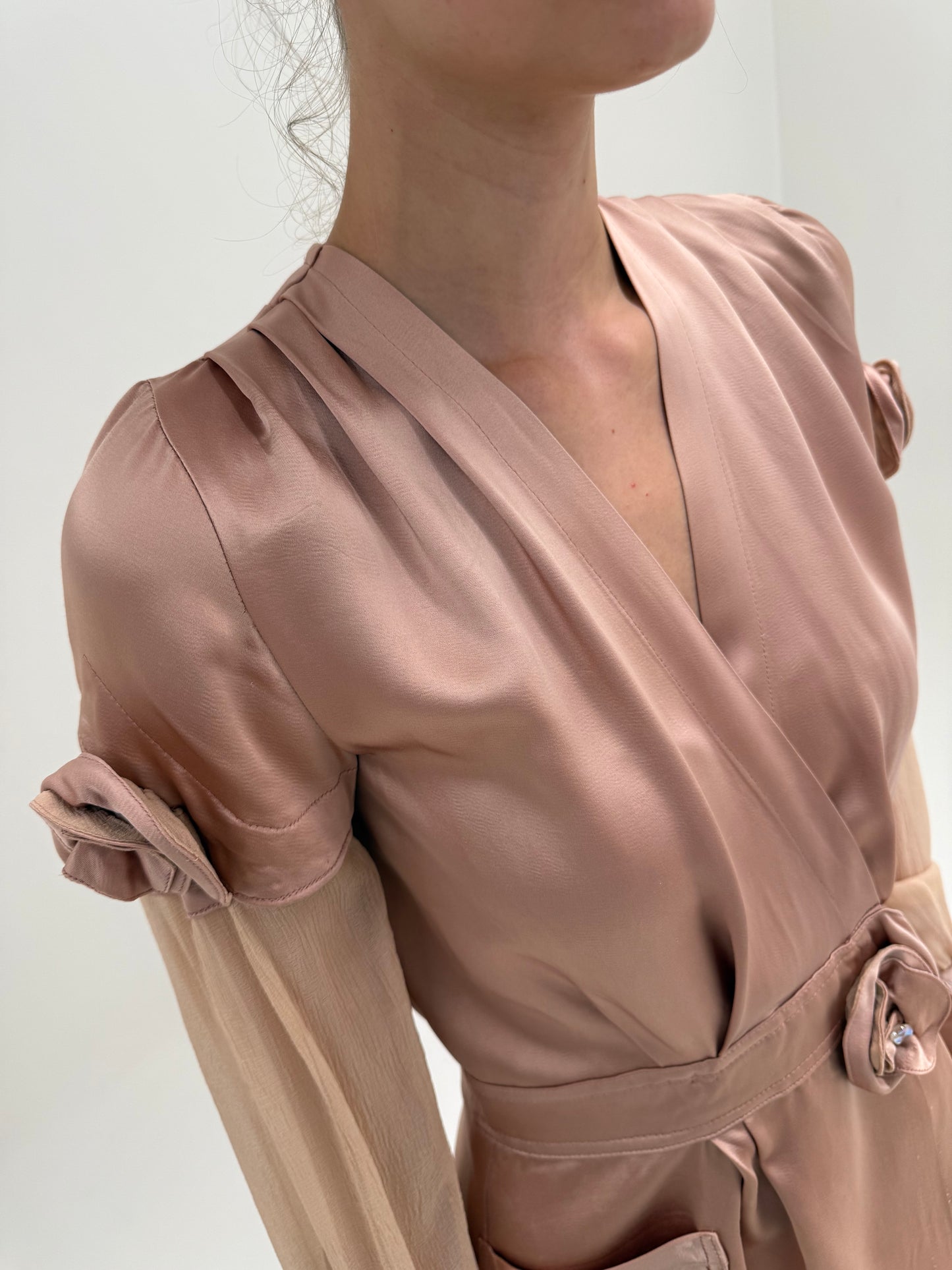 Sacou / top din twill de mătase naturală dusty powder pink cu flori 3D