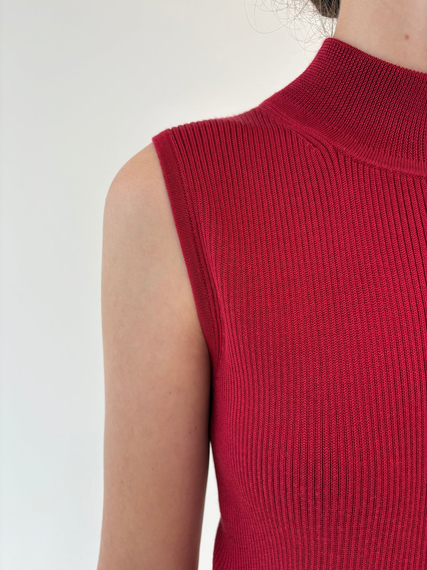 Maleta burgundy din jerse ribbed ușor satinat