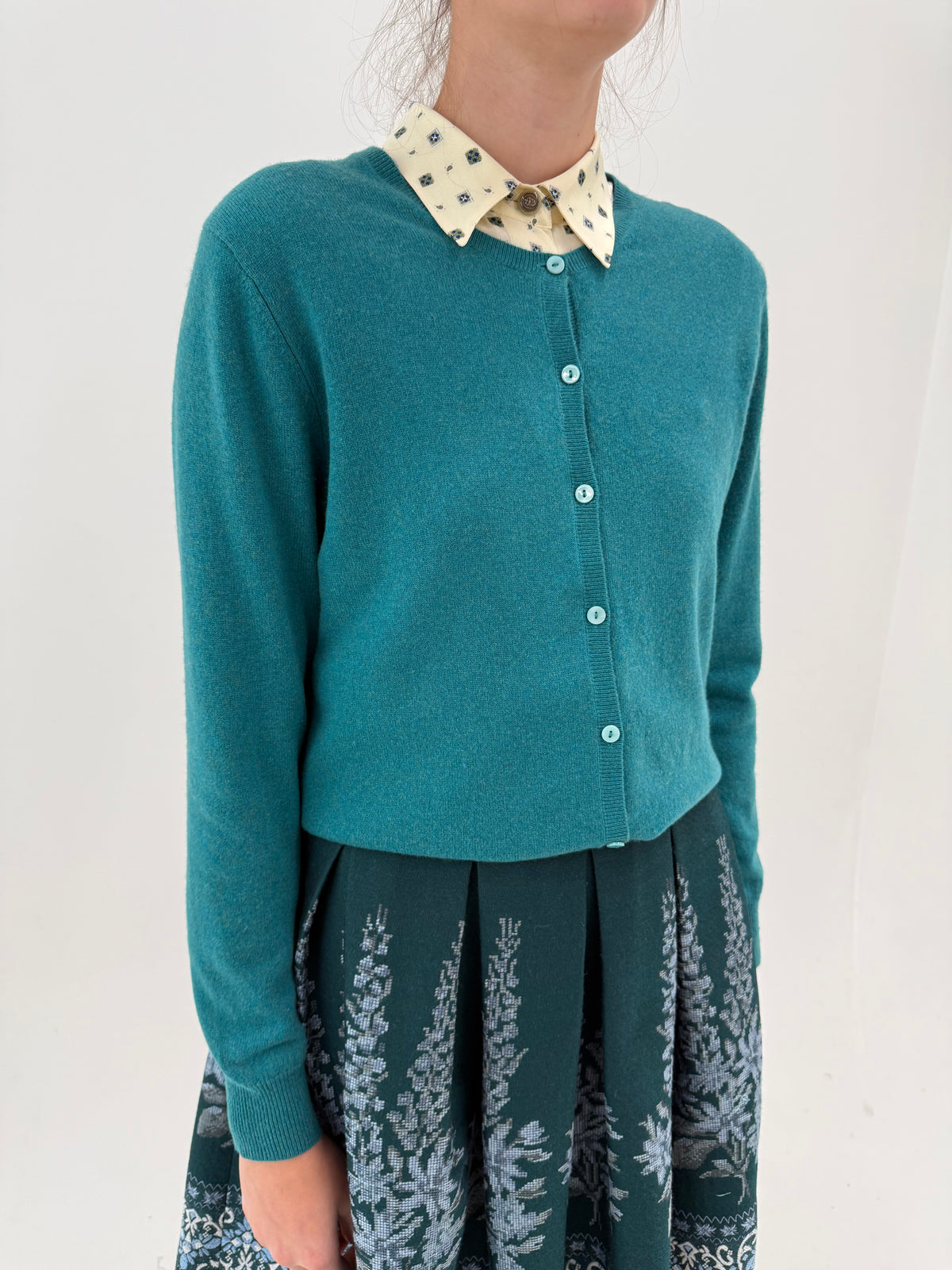 Cardigan din cașmir aqua blue în croi clasic