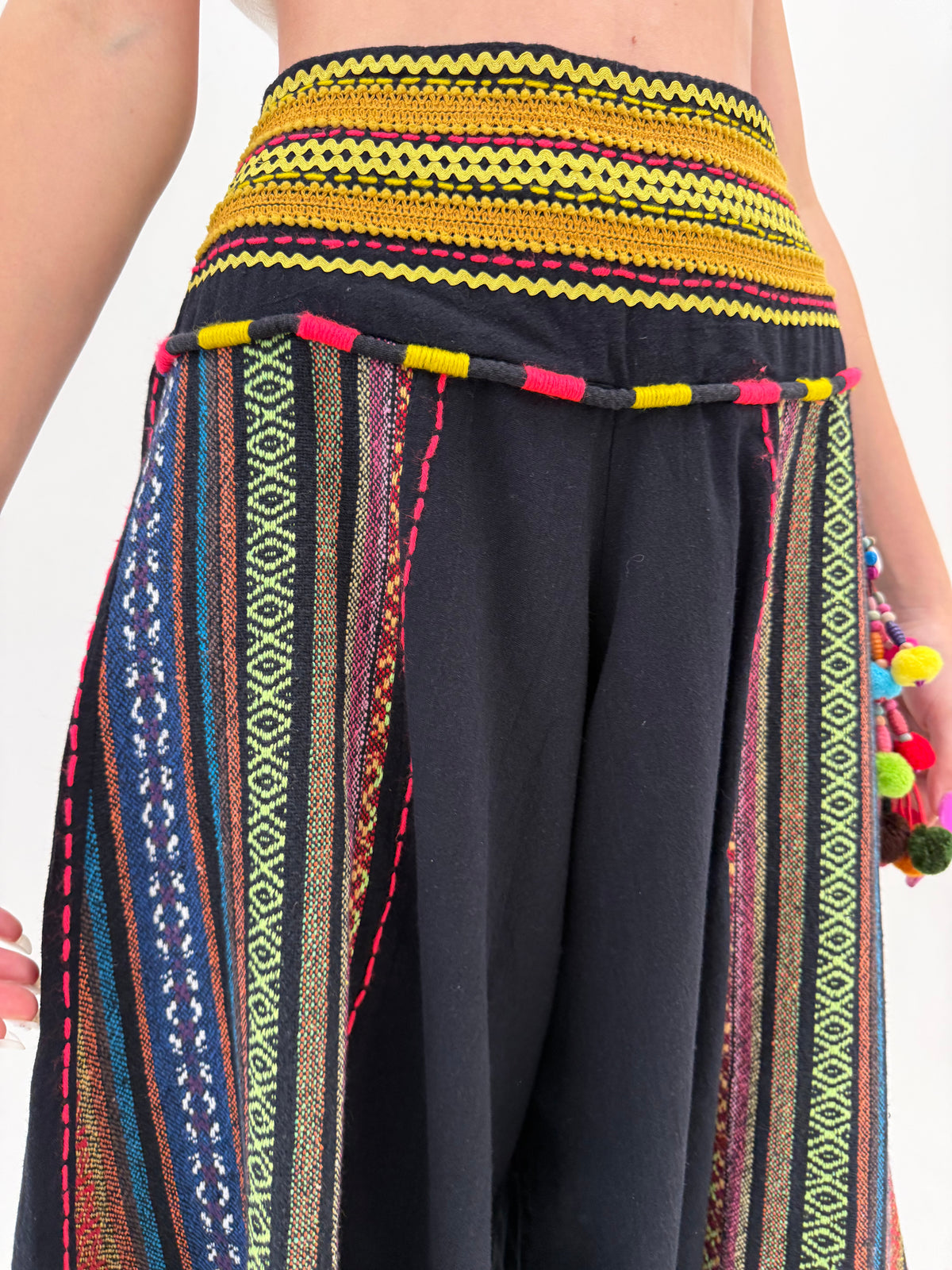 Pantaloni boho palazzo din pânză tesuta de bumbac cu lucrătură manuală